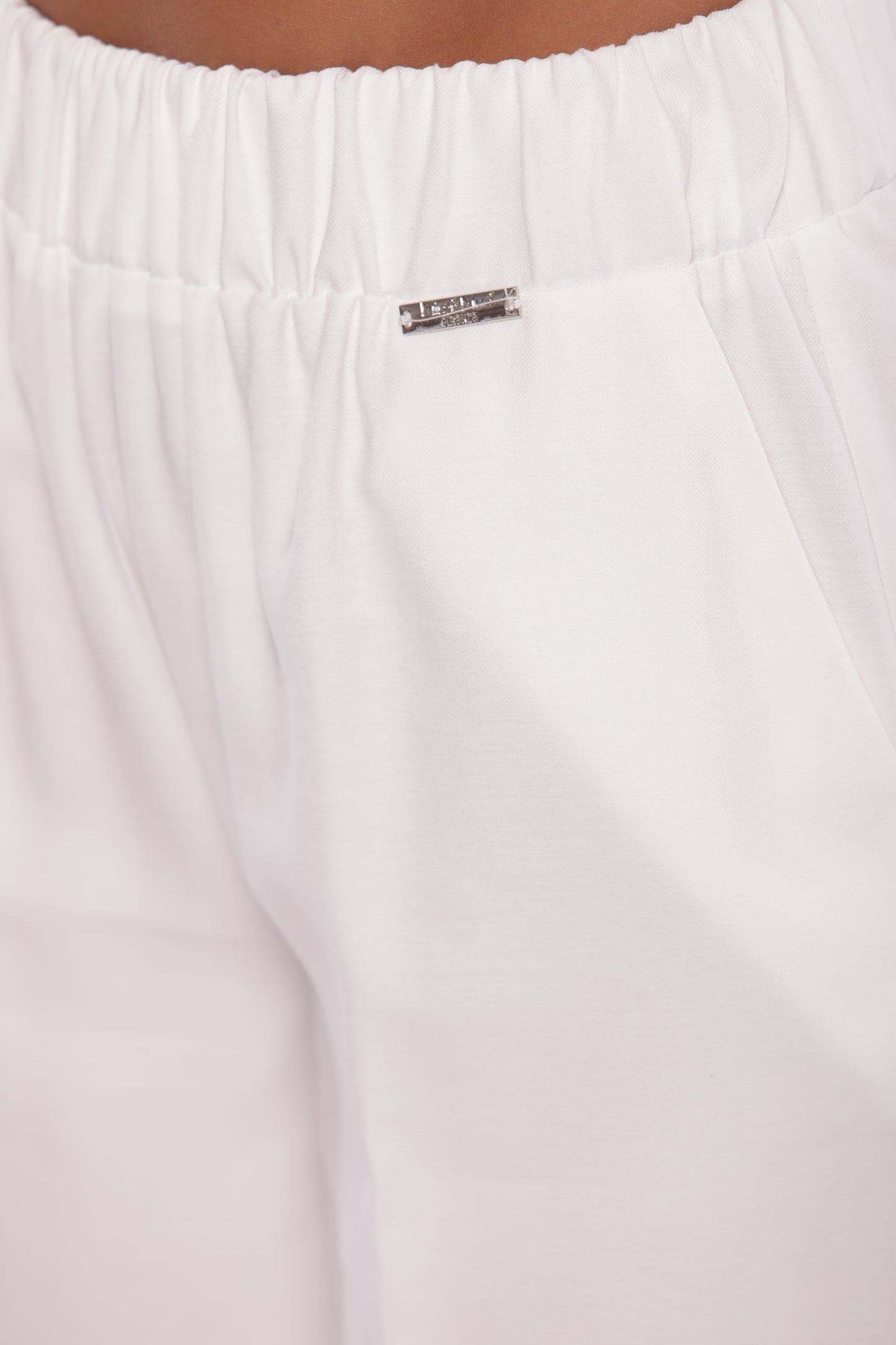 PANTALONE PALAZZO IN AKUMAL CON DETTAGLIO A RIGHE