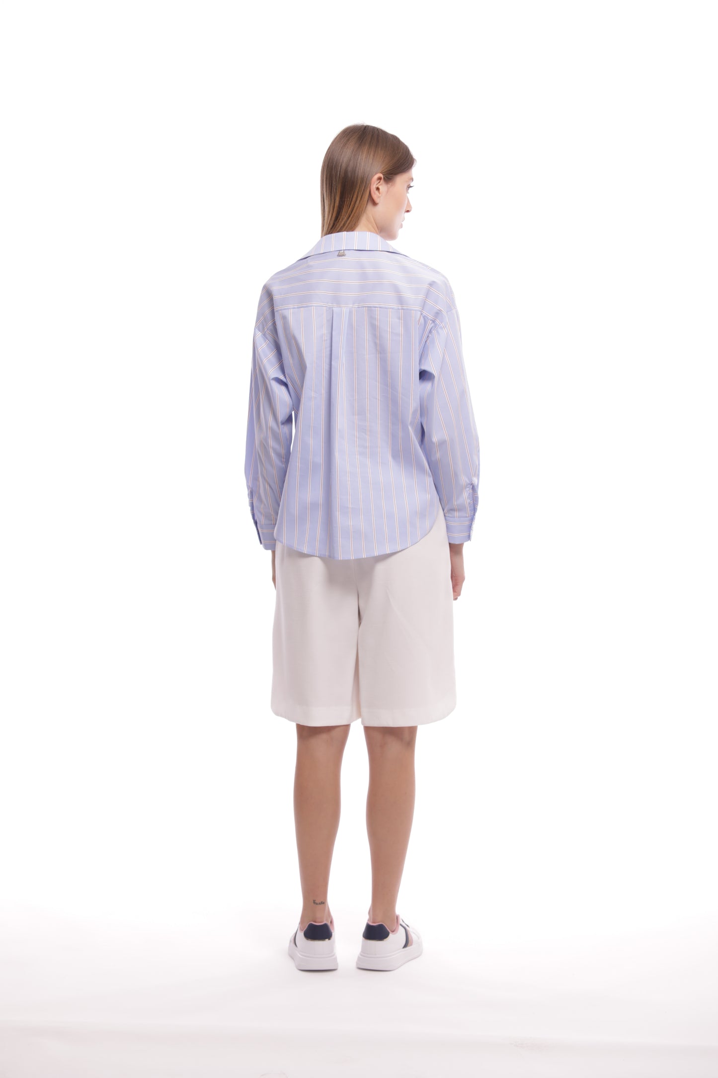PANTALONE BERMUDA IN AKUMAL CON DETTAGLIO A RIGHE