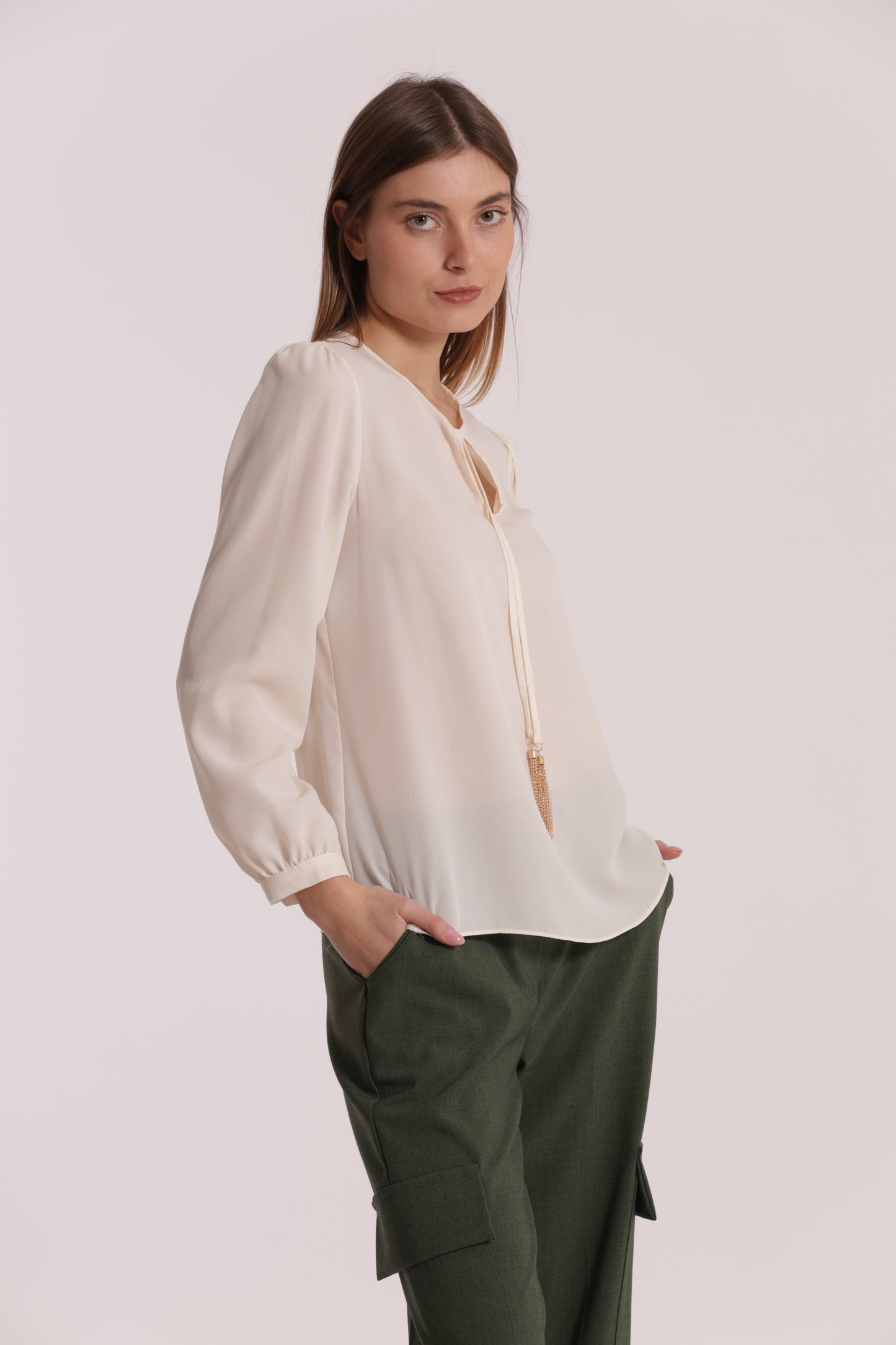 BLUSA CON FIOCCO