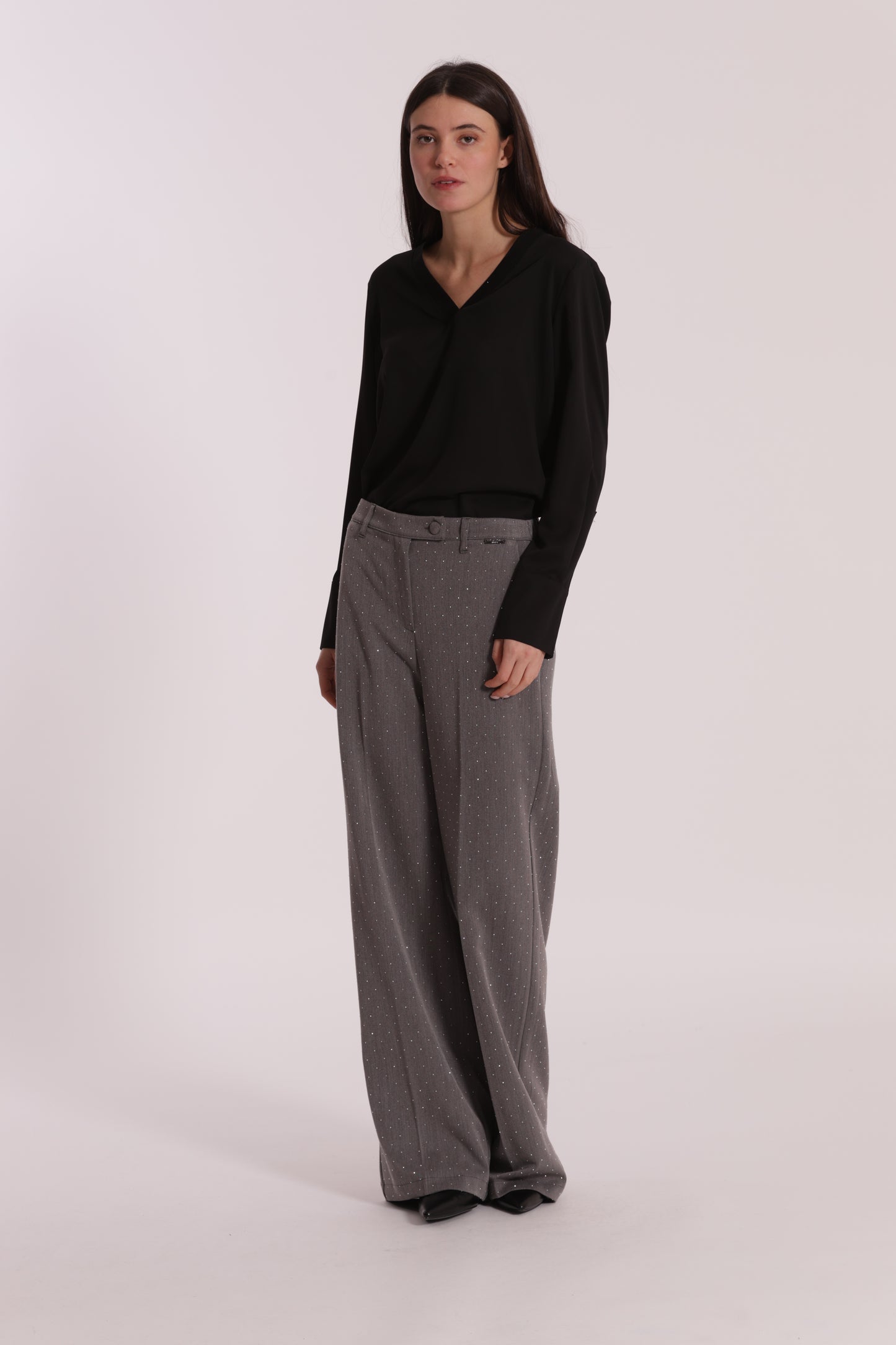 PANTALONE PALAZZO CON APPLICAZIONE DI STRASS