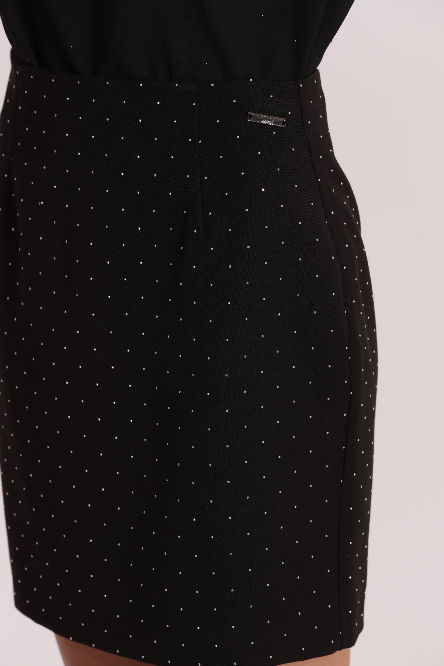 GONNA CORTA CON APPLICAZIONE DI STRASS