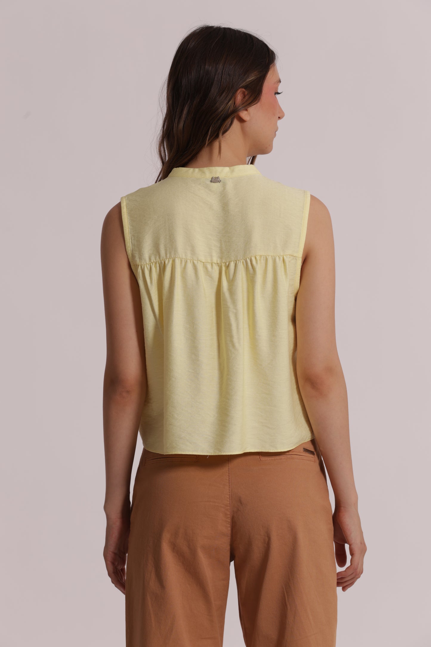 CAMICIA SMANICATA IN VISINO