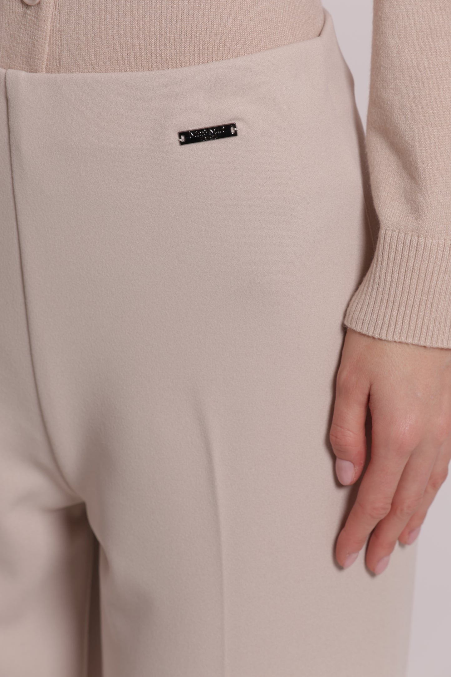 PANTALONE CON RISVOLTO IN SCUBA CREPE