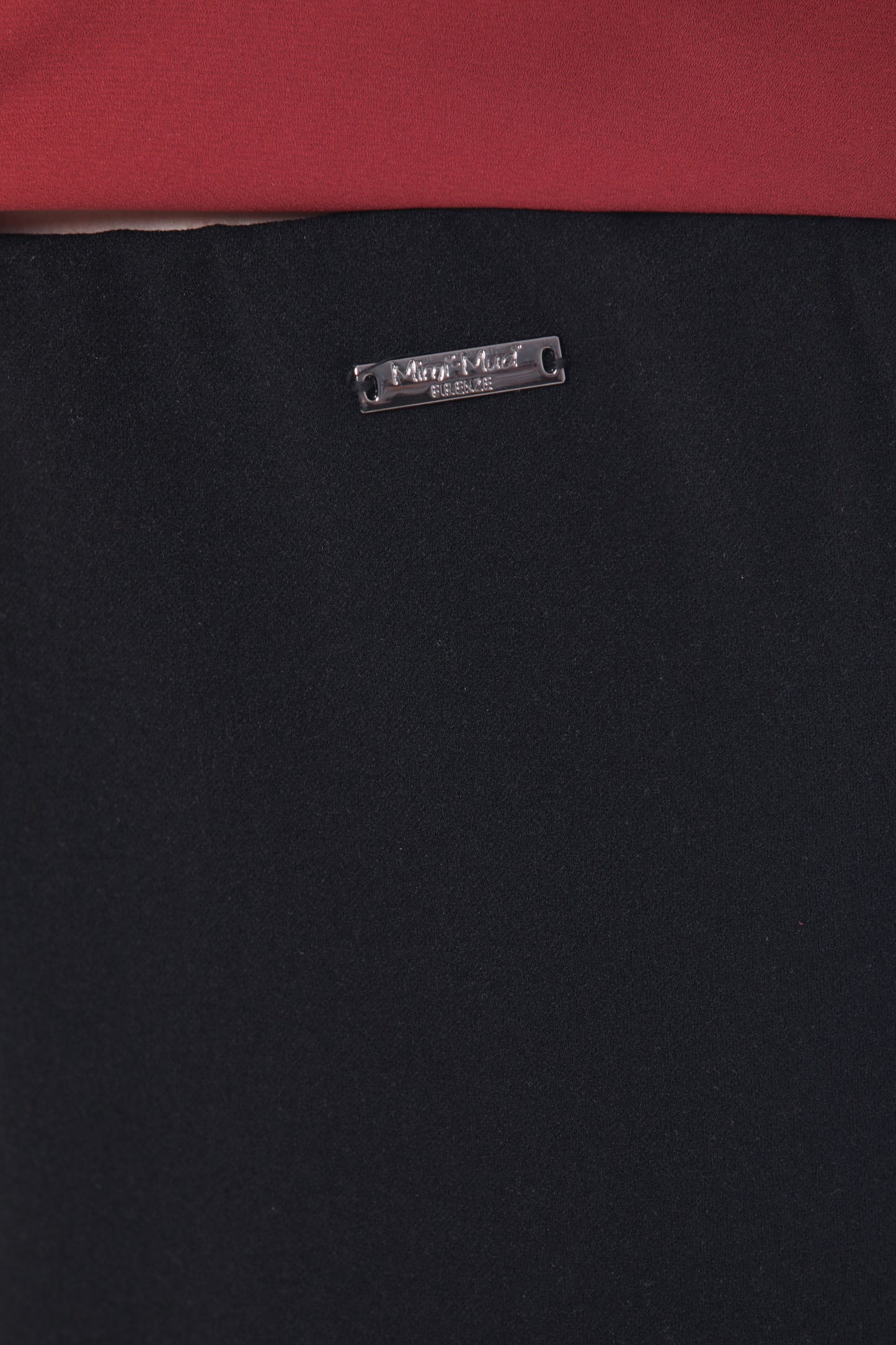 PANTALONE CON RISLVOLTO IN CREPE