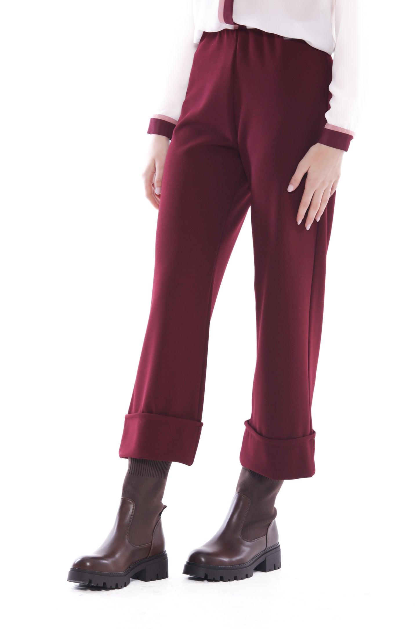 PANTALONE CON RISLVOLTO IN CREPE