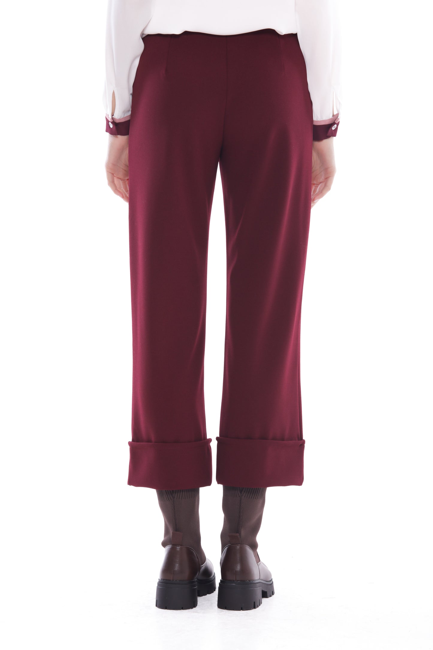 PANTALONE CON RISLVOLTO IN CREPE