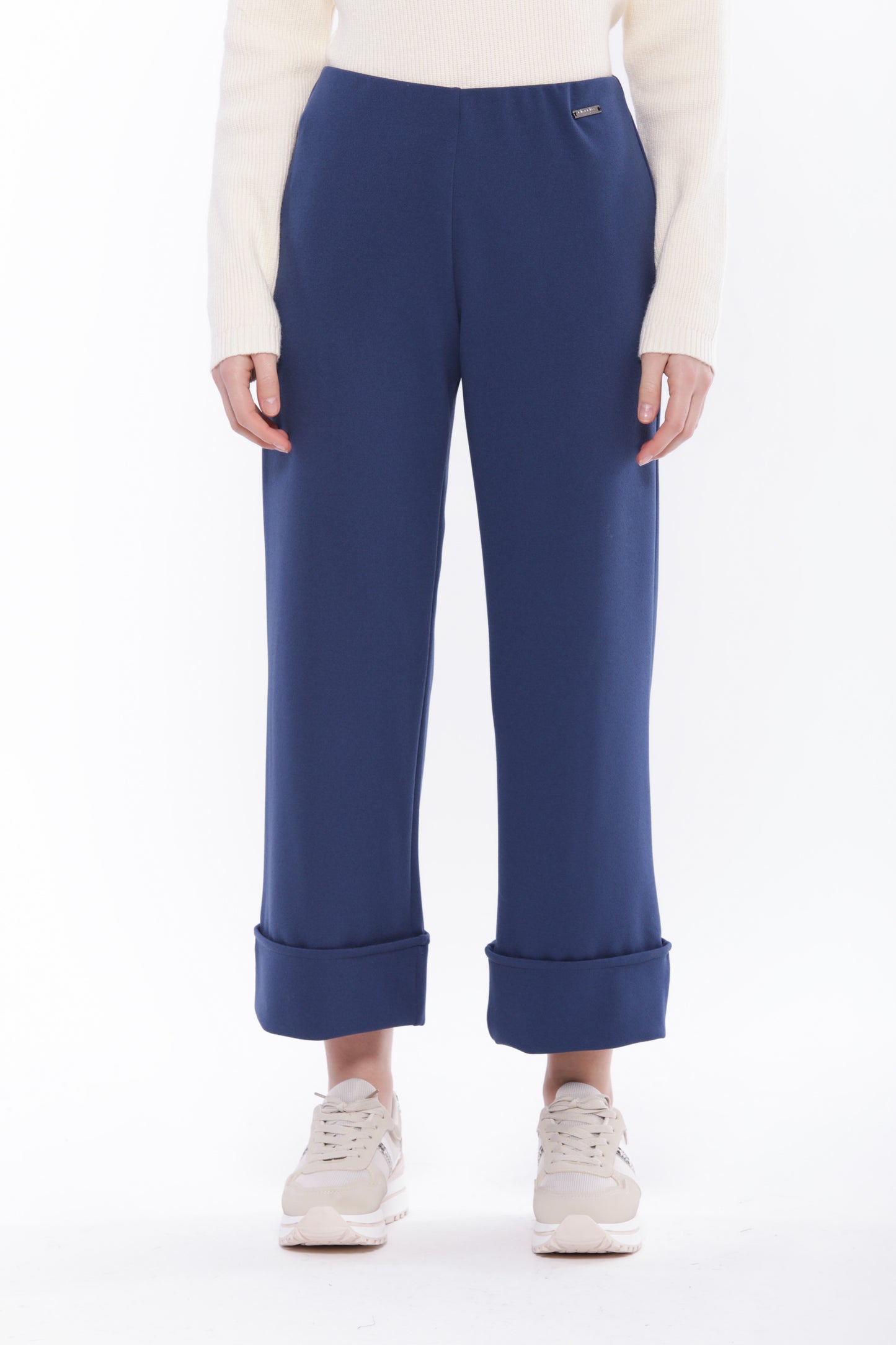PANTALONE CON RISLVOLTO IN CREPE