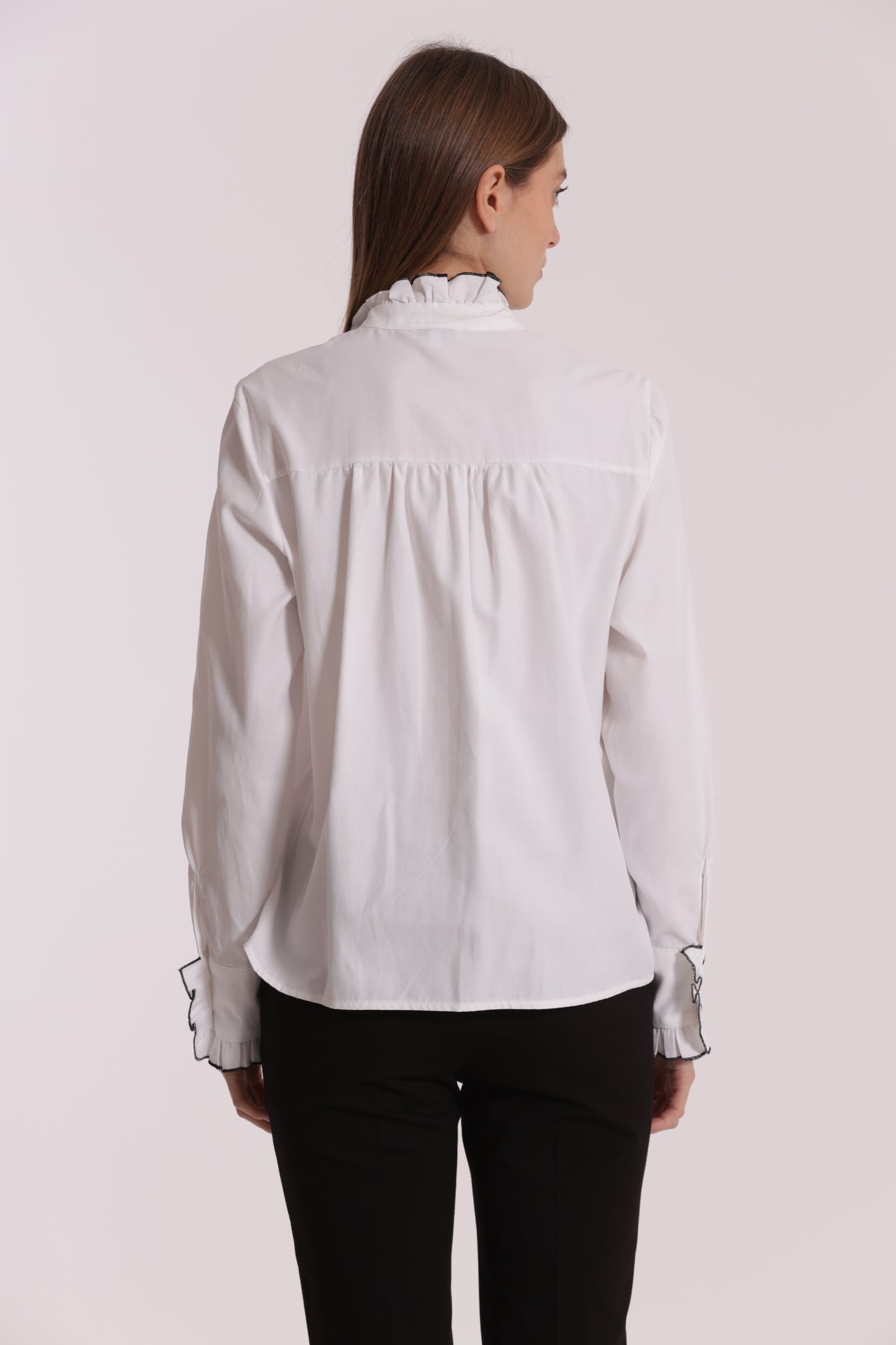 CAMICIA CON DETTAGLI ROUCHES