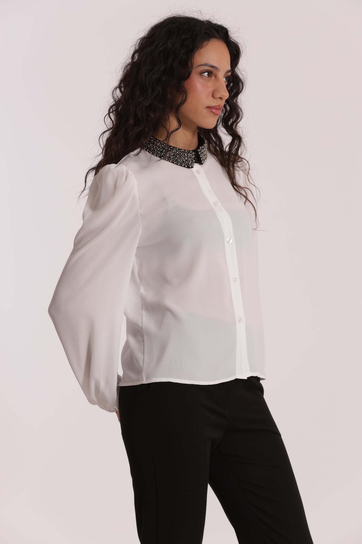 CAMICIA CON COLLO RICAMATO