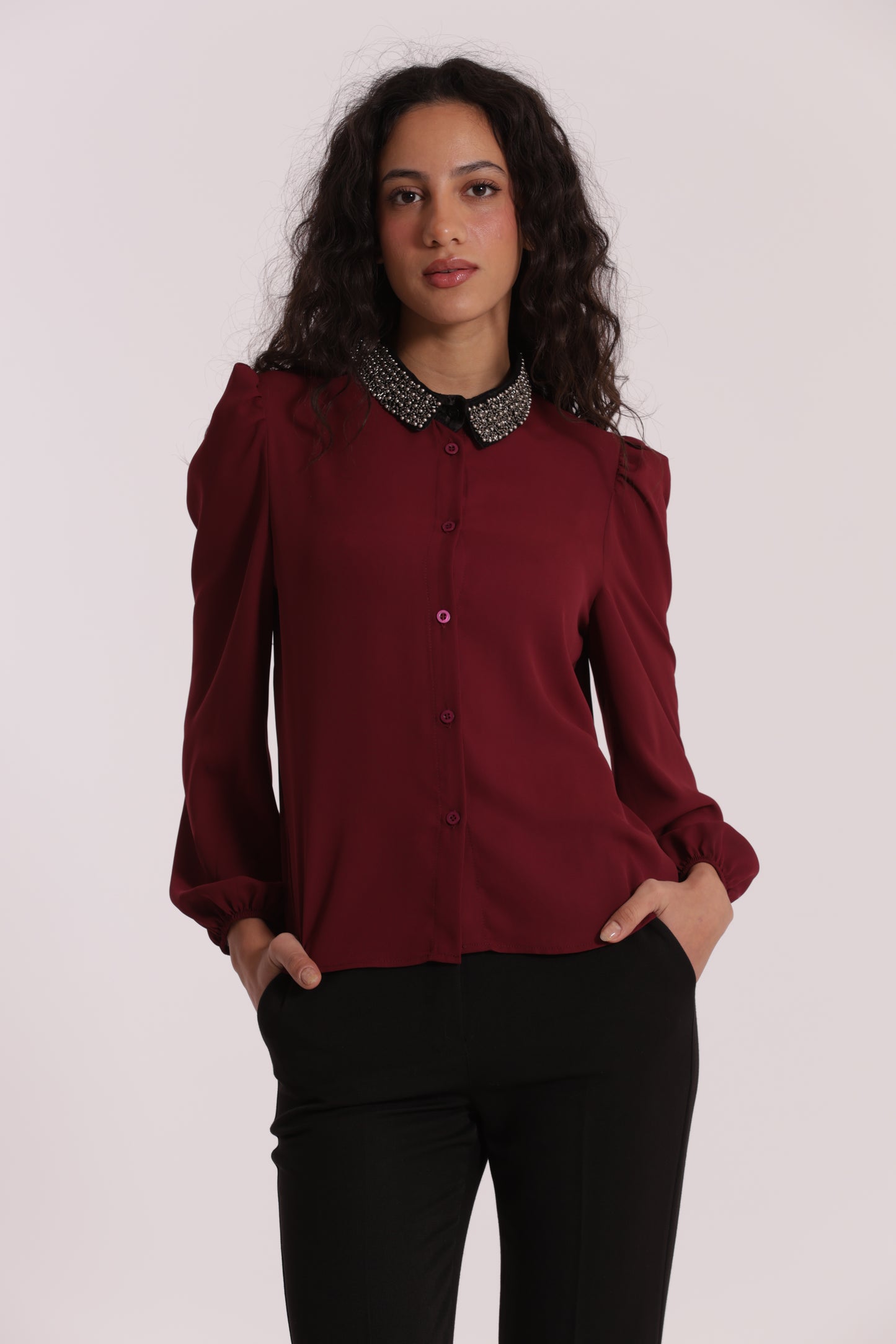 CAMICIA CON COLLO RICAMATO