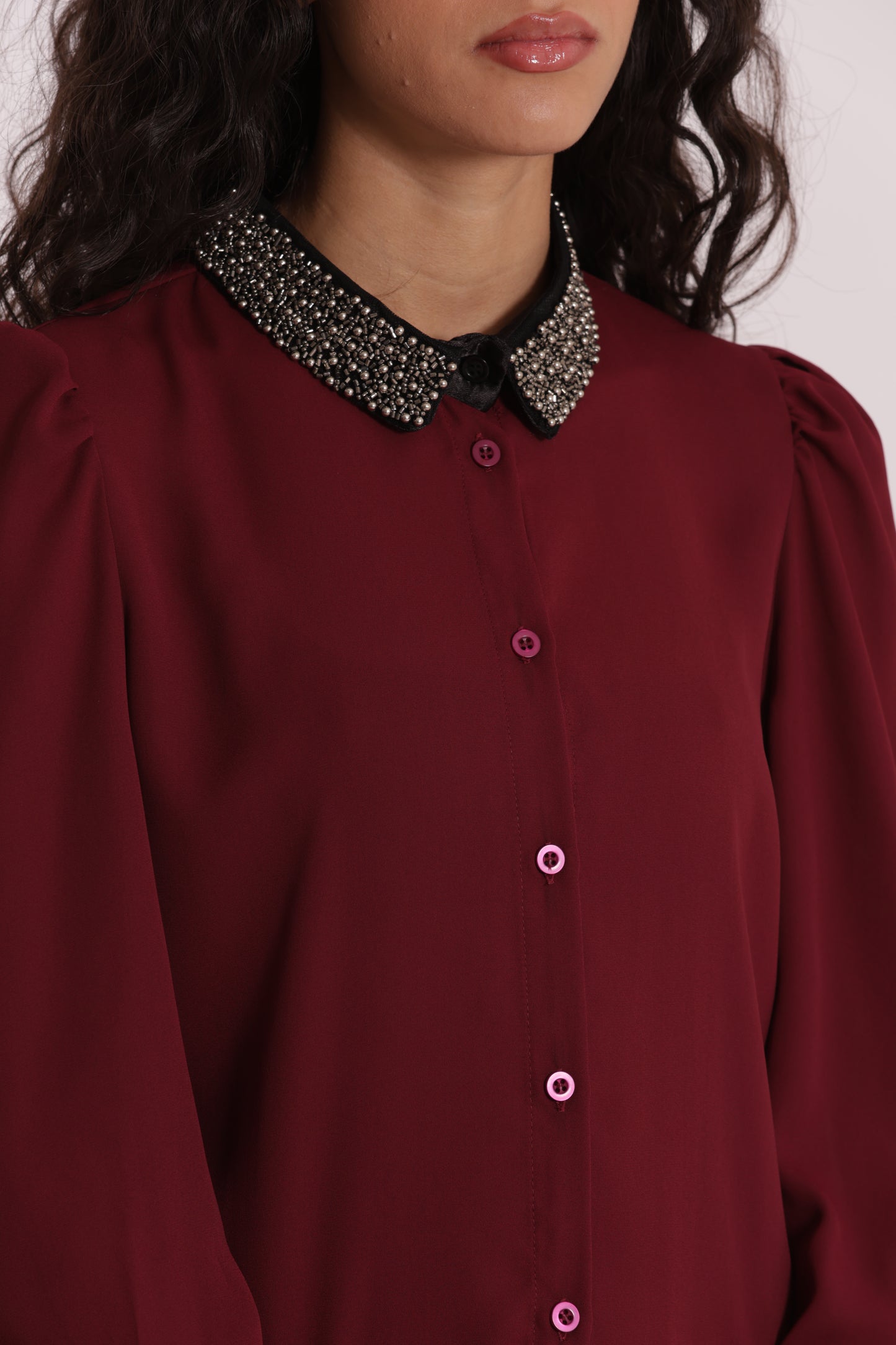CAMICIA CON COLLO RICAMATO