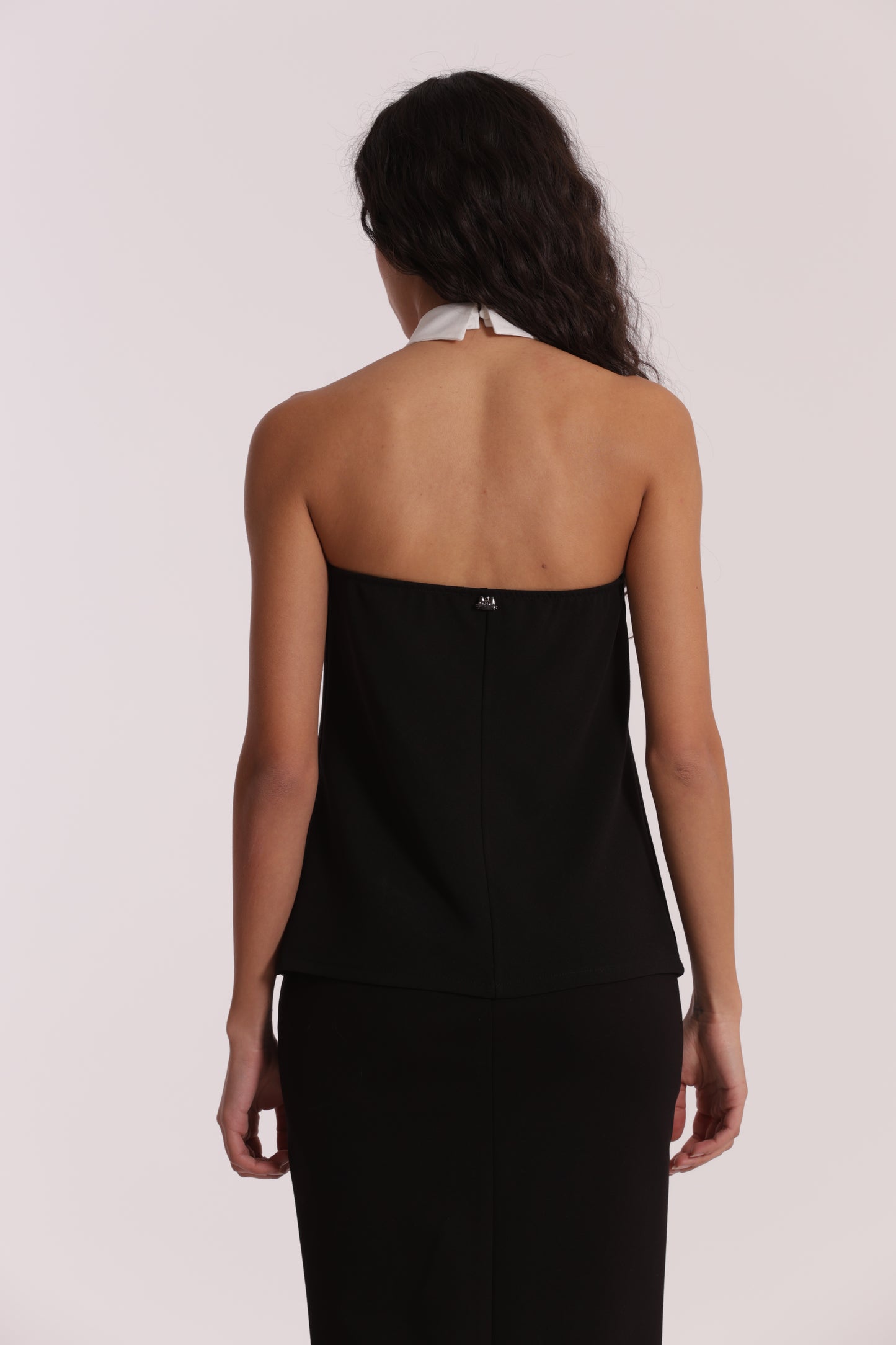 TOP CON COLLETTO DI STRASS