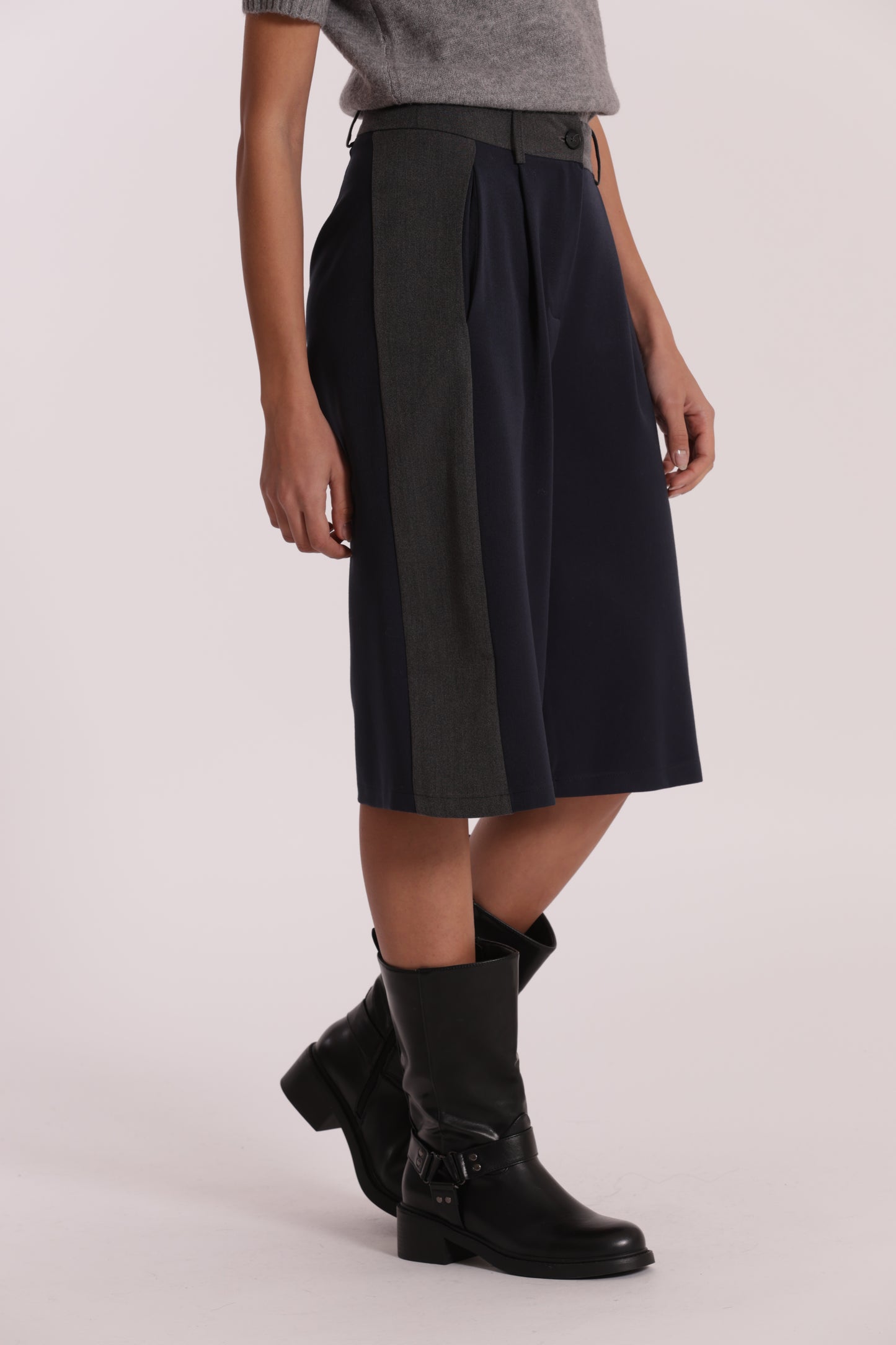 PANTALONE BERMUDA COLOR BLOCK