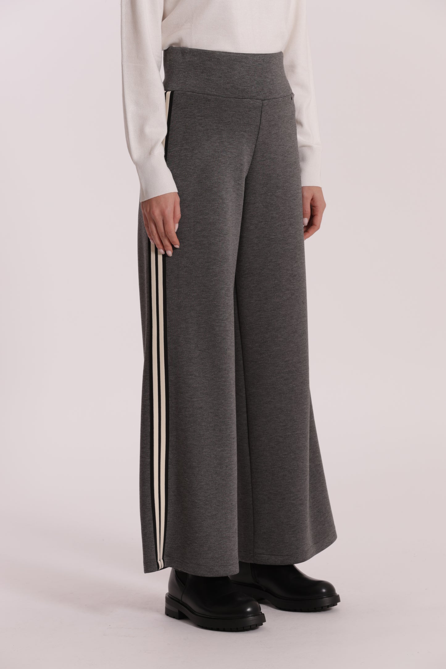 PANTALONE PALAZZO IN NEOPRENE CON PASSAMNERIA