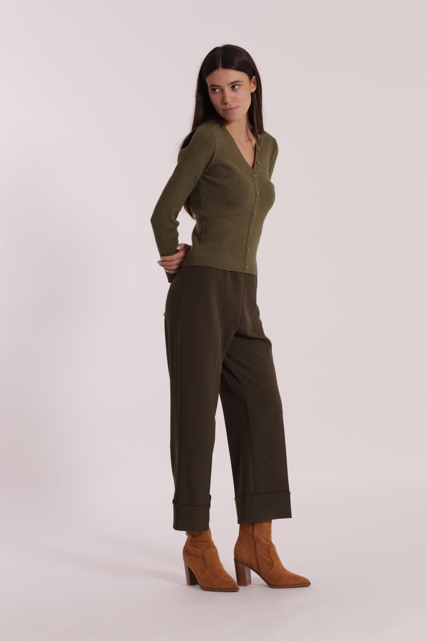 PANTALONE CROPPED CON RISVOLTO IN CREPE