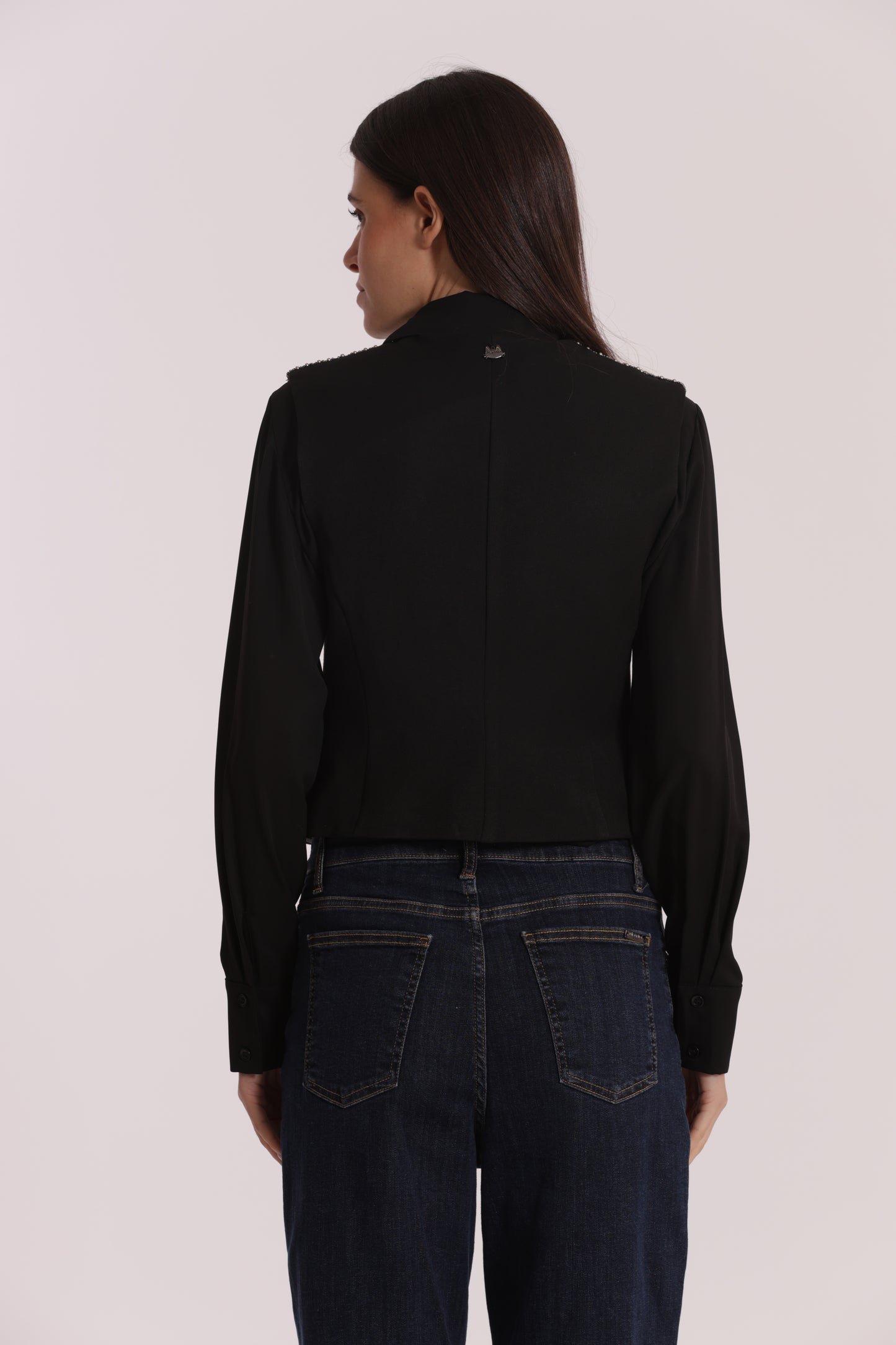 GILET CON PASSAMANERIA RICAMATA