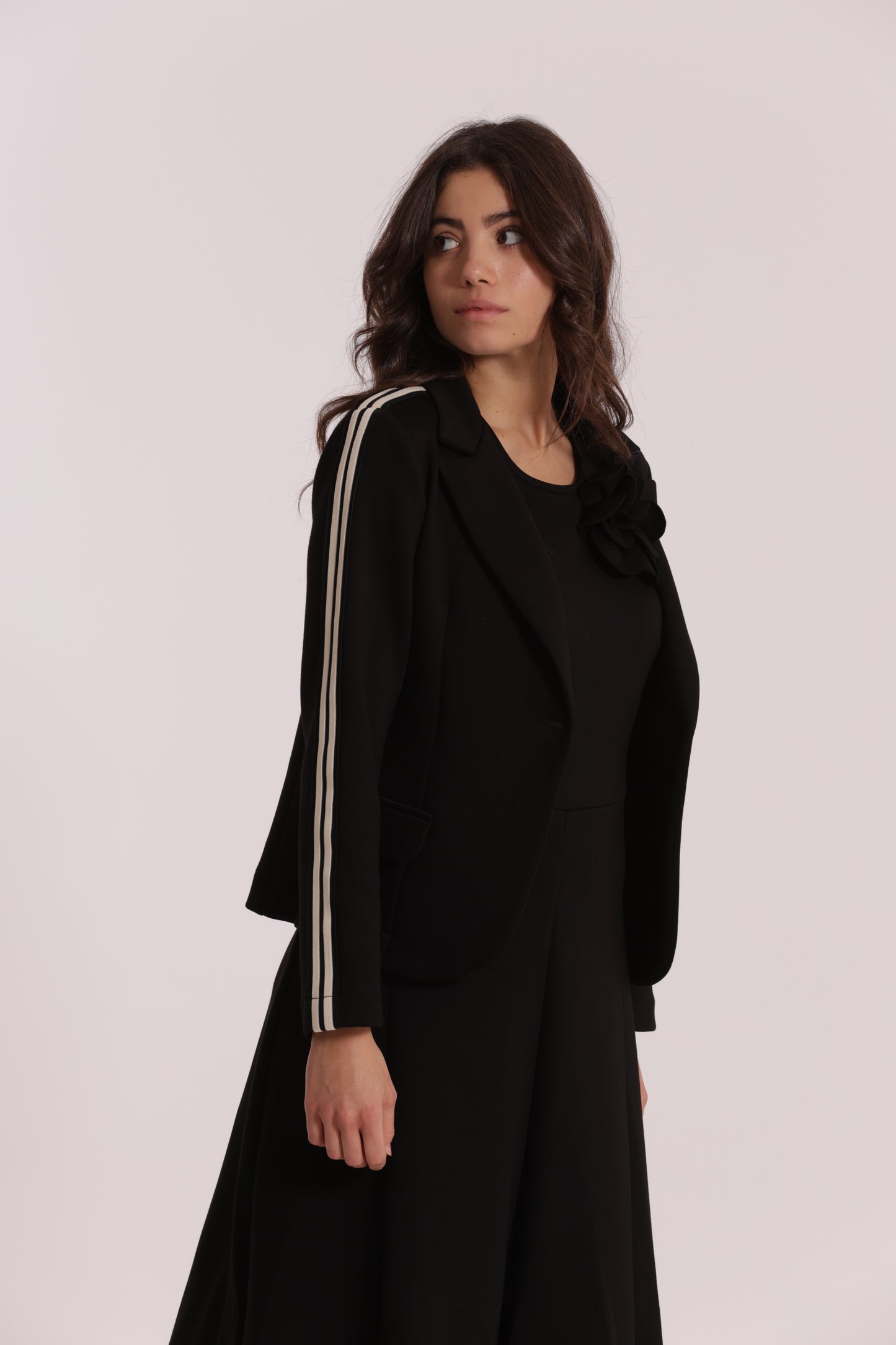 GIACCA CORTA IN NEOPRENE CON PASSAMANERIA