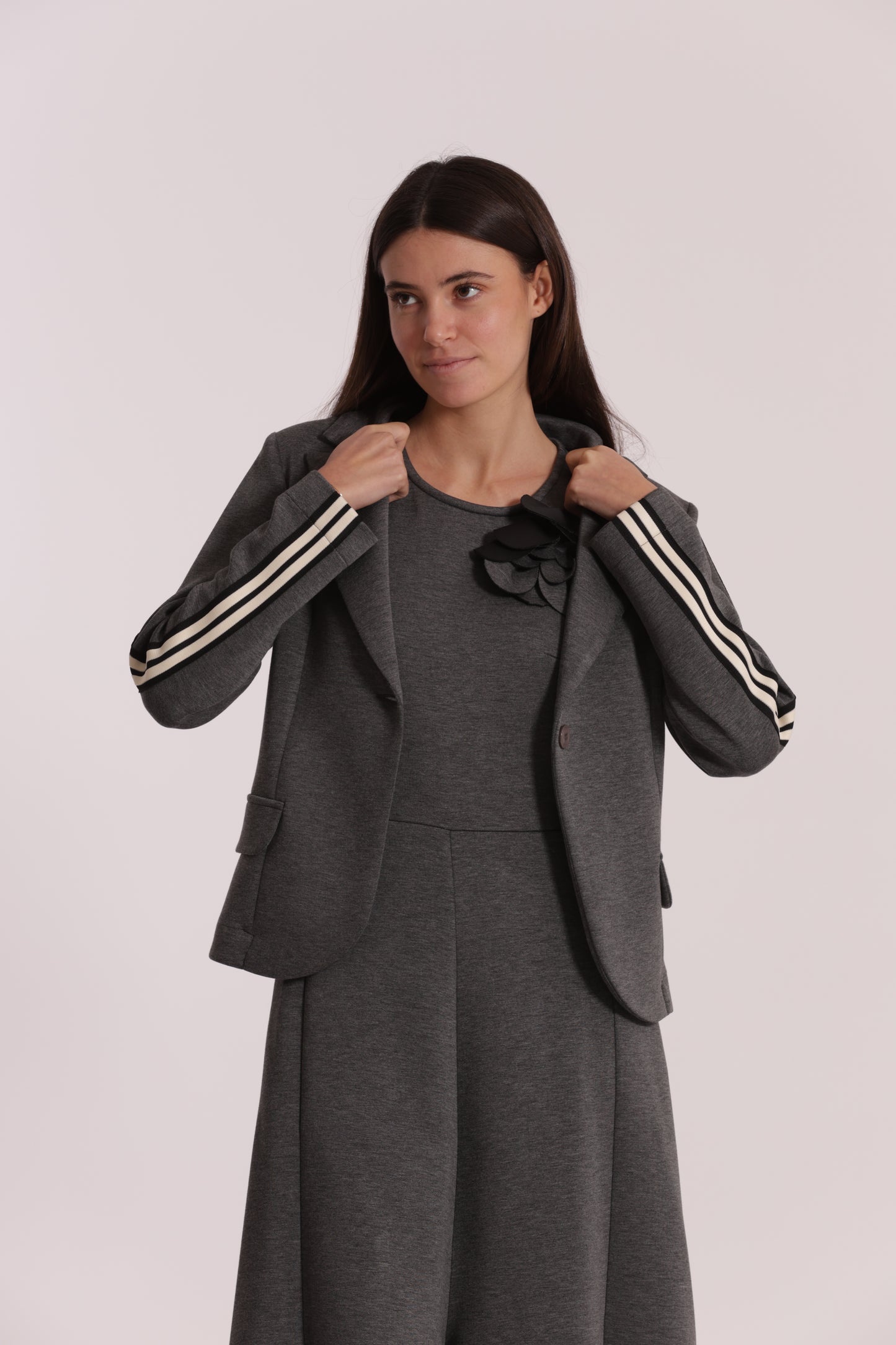 GIACCA CORTA IN NEOPRENE CON PASSAMANERIA