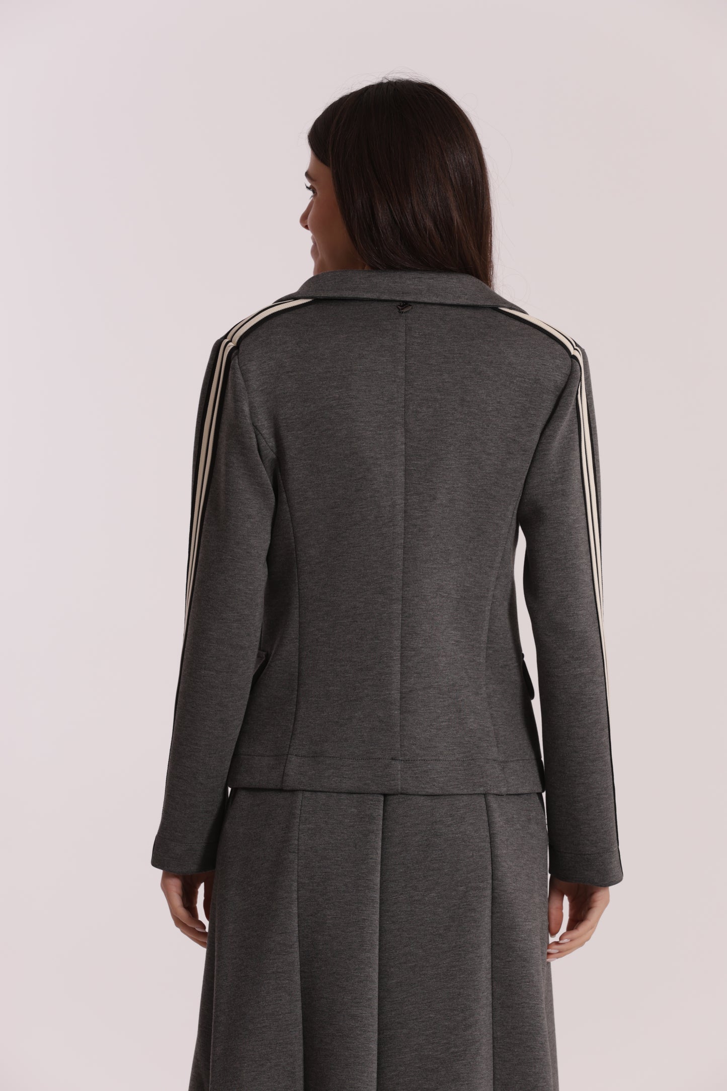 GIACCA CORTA IN NEOPRENE CON PASSAMANERIA