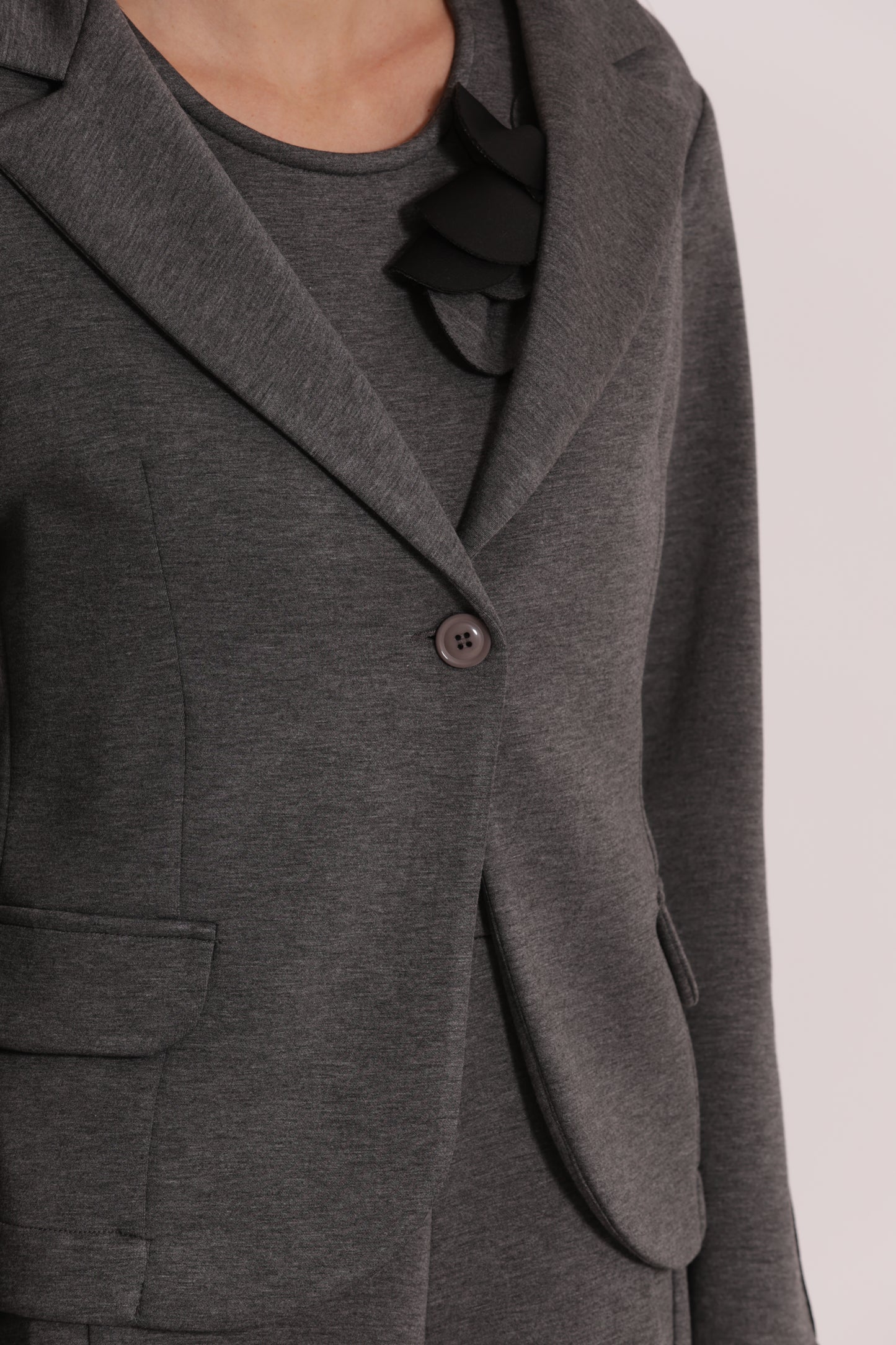 GIACCA CORTA IN NEOPRENE CON PASSAMANERIA