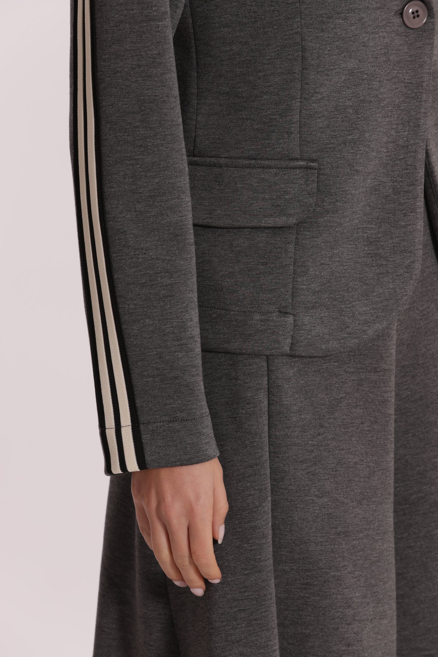 GIACCA CORTA IN NEOPRENE CON PASSAMANERIA