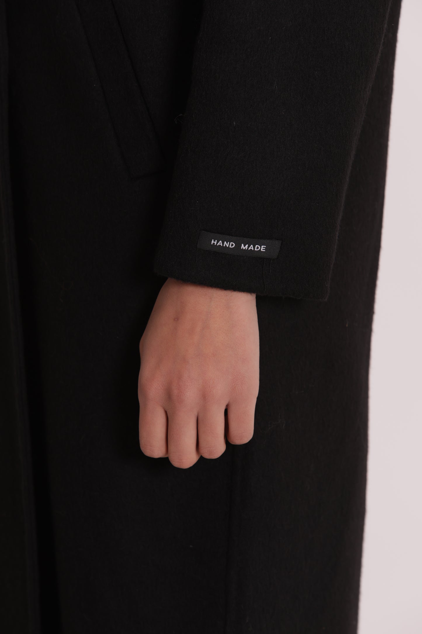 CAPPOTTO BARONETTO CON DETTAGLIO