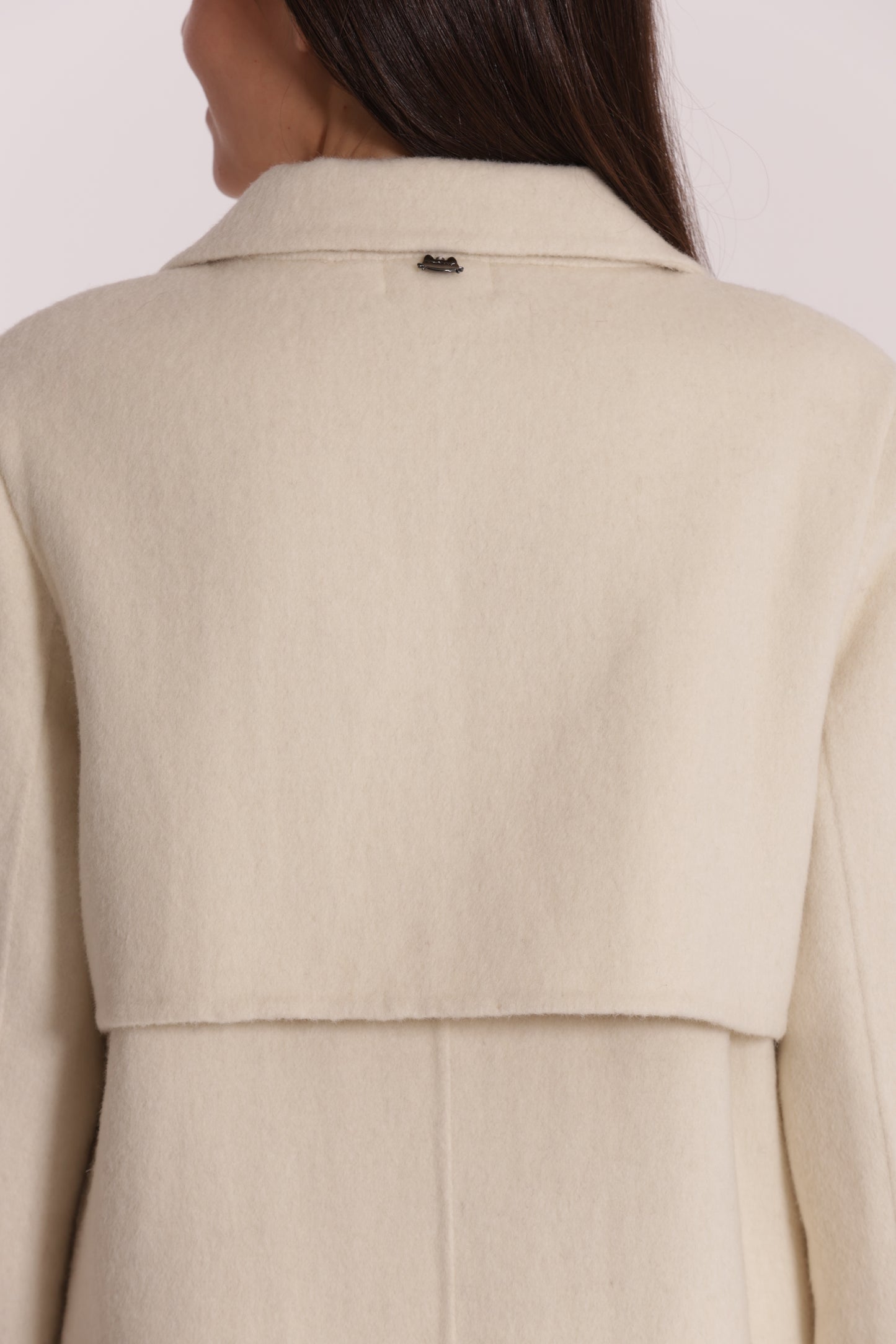 CAPPOTTO BARONETTO CON DETTAGLIO