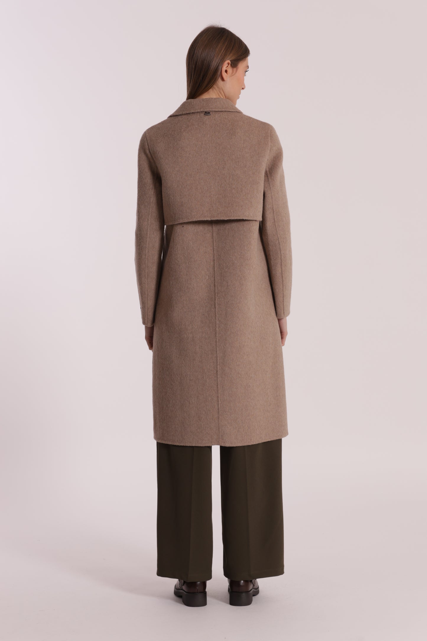 CAPPOTTO BARONETTO CON DETTAGLIO