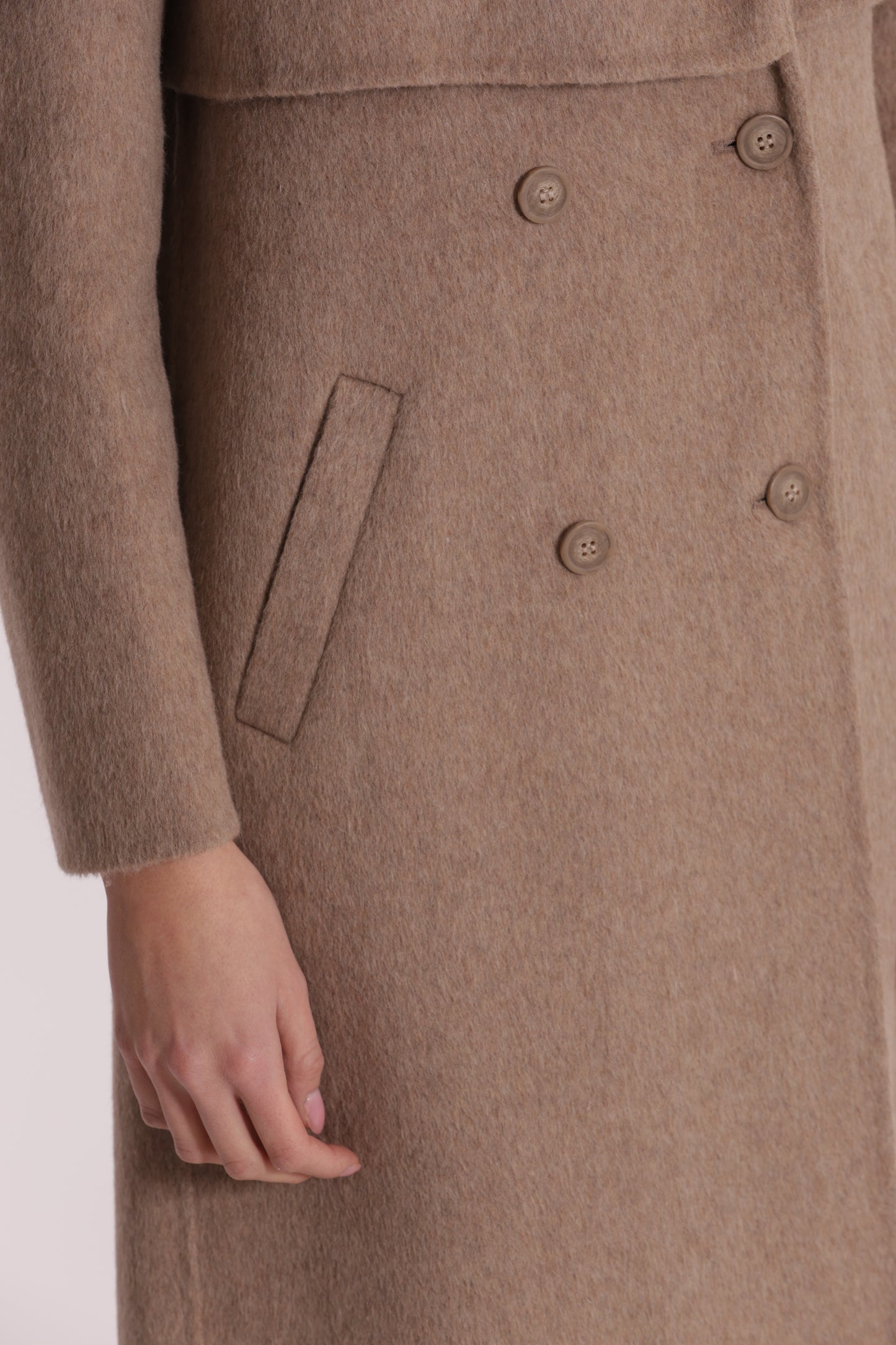 CAPPOTTO BARONETTO CON DETTAGLIO