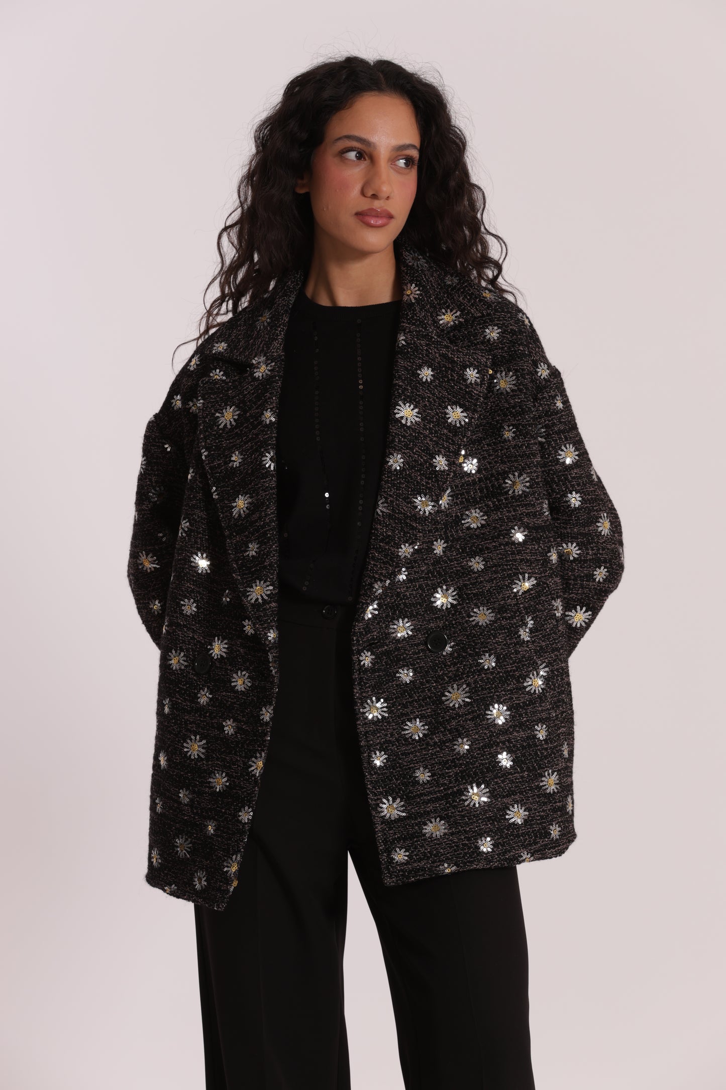 GIACCONE CON MARGHERITE DI PAILLETTES