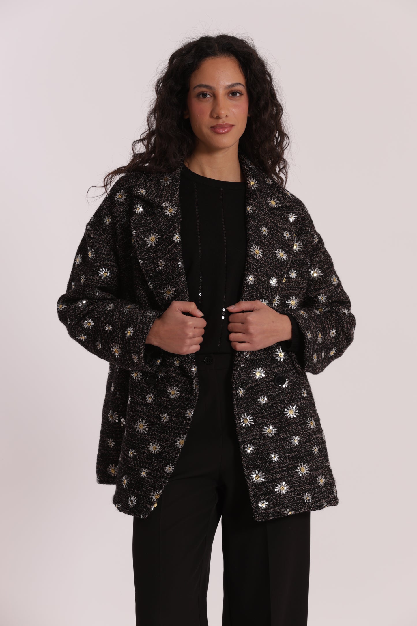 GIACCONE CON MARGHERITE DI PAILLETTES