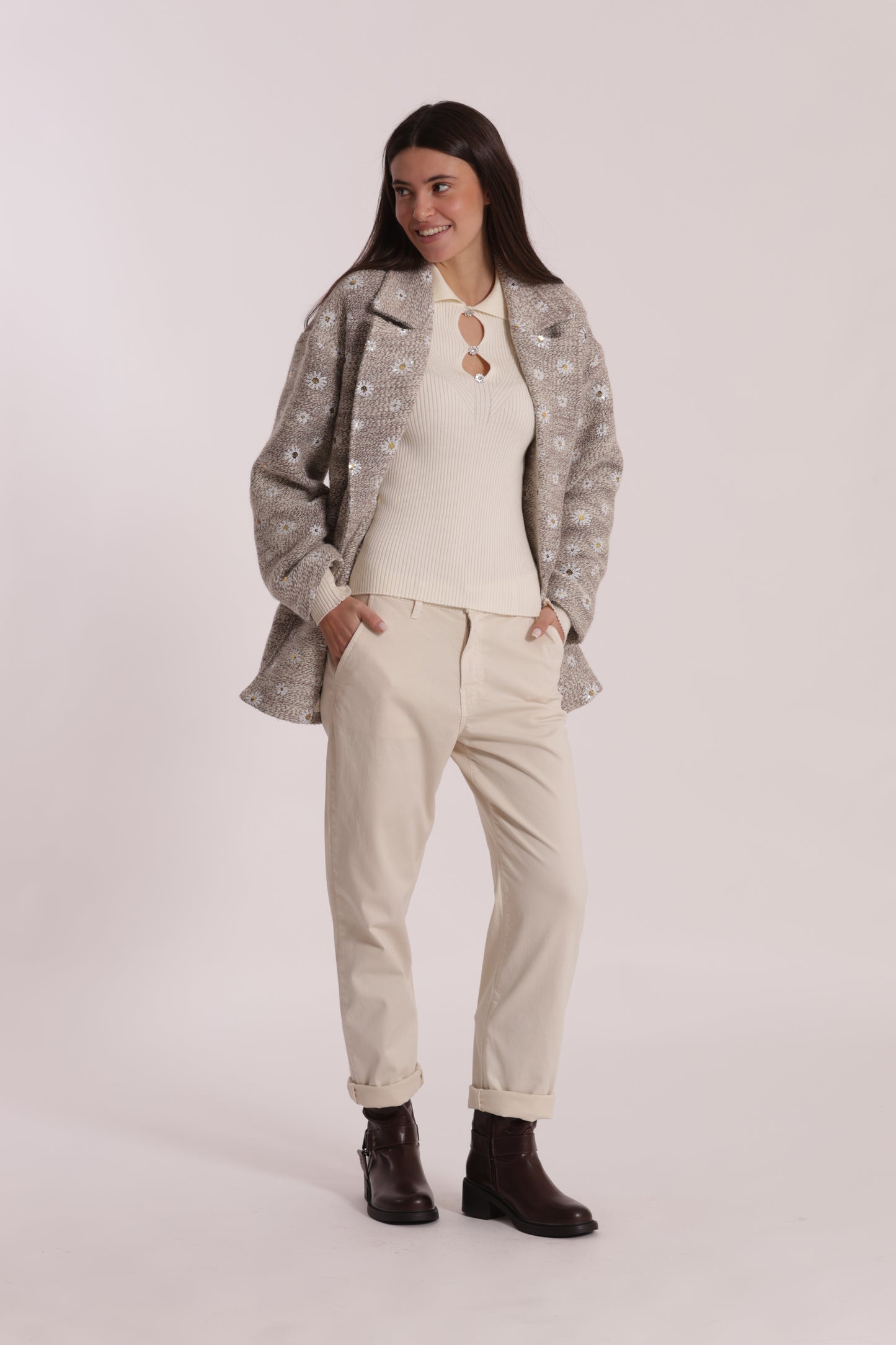 GIACCONE CON MARGHERITE DI PAILLETTES