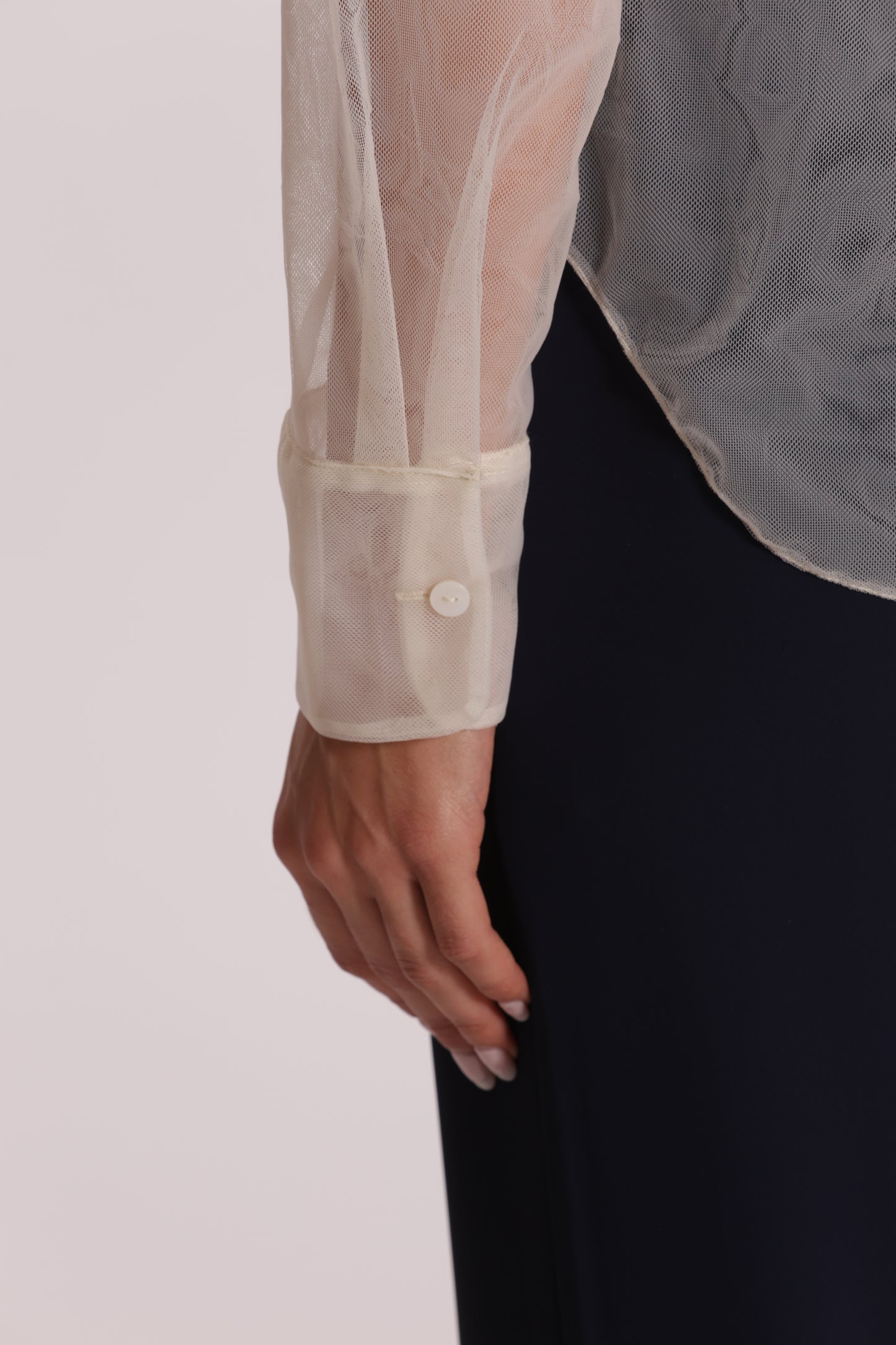 CAMICIA TRASPARENTE IN TULLE CON PERLINE