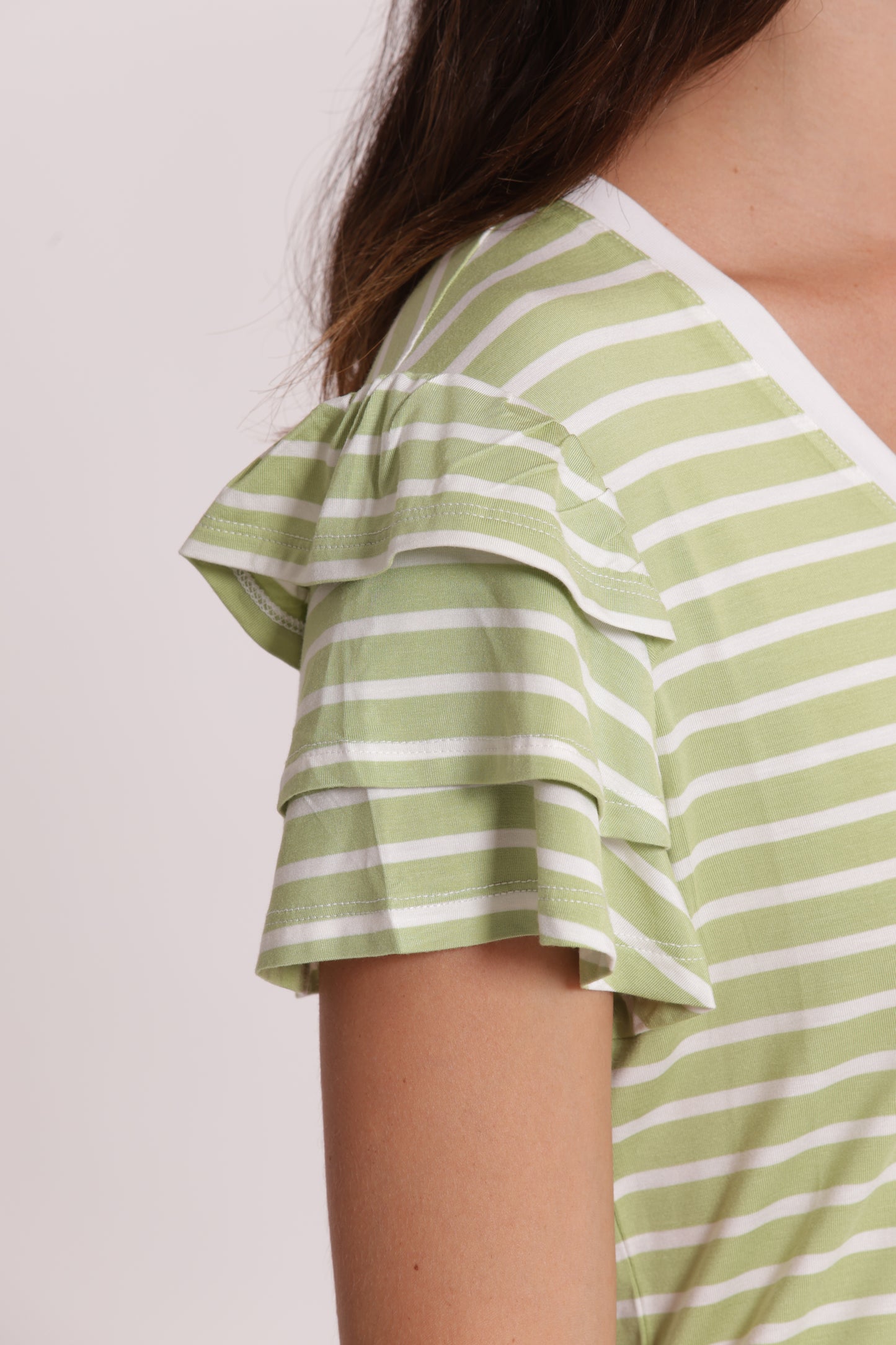 T-SHIRT A RIGHE CON MANICHE IN VOLANT