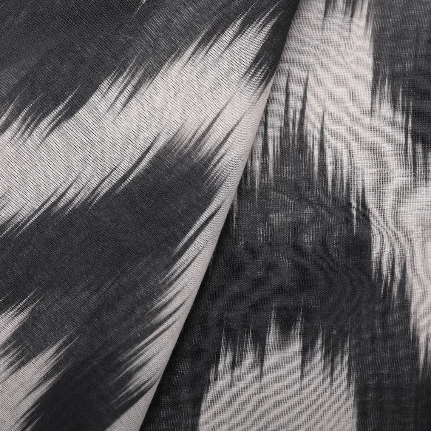 FOULARD IN FANTASIA CHEVRON (180X80 cm)