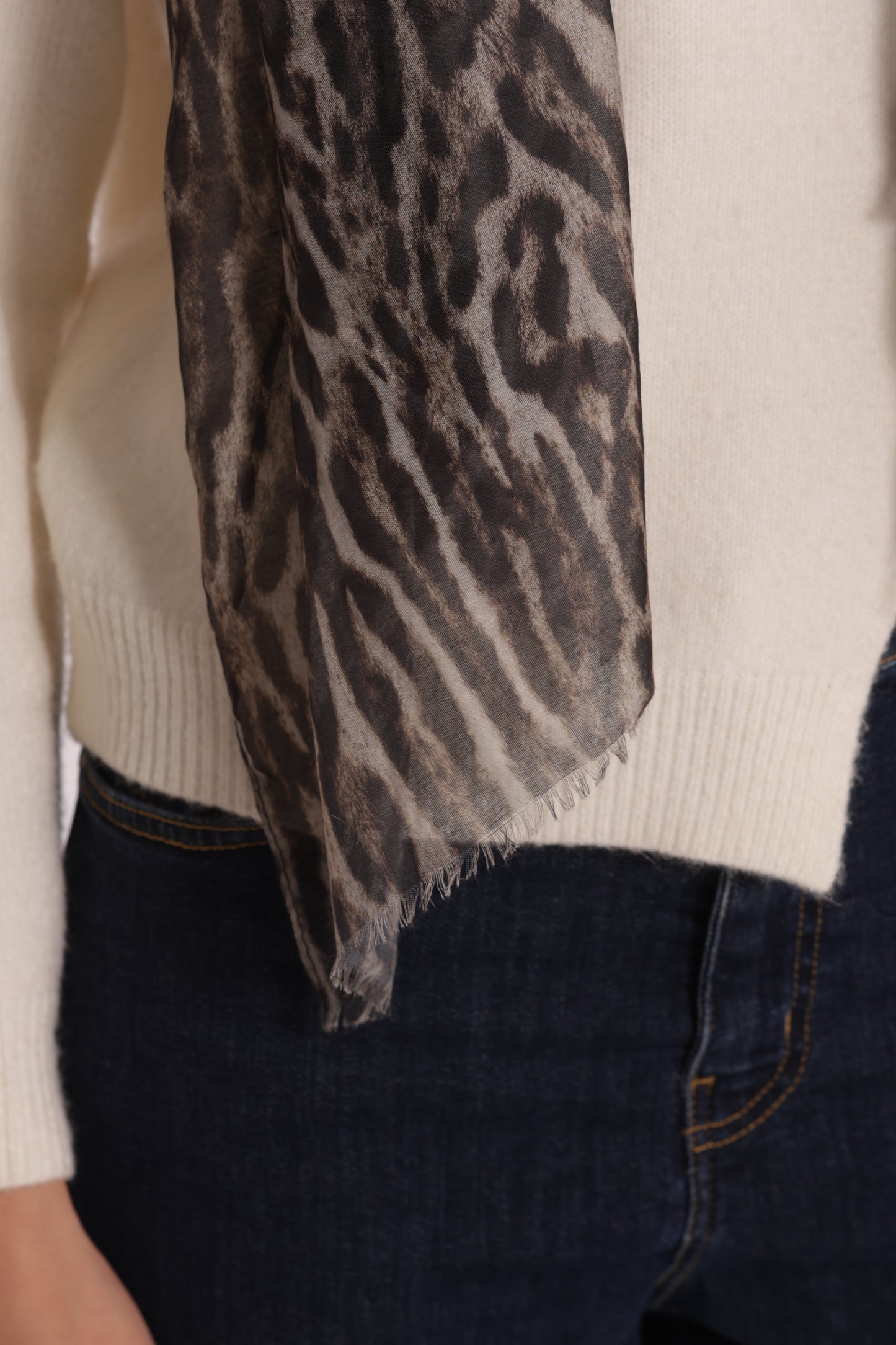 FOULARD IN FANTASIA ANIMALIER (180X80 cm)
