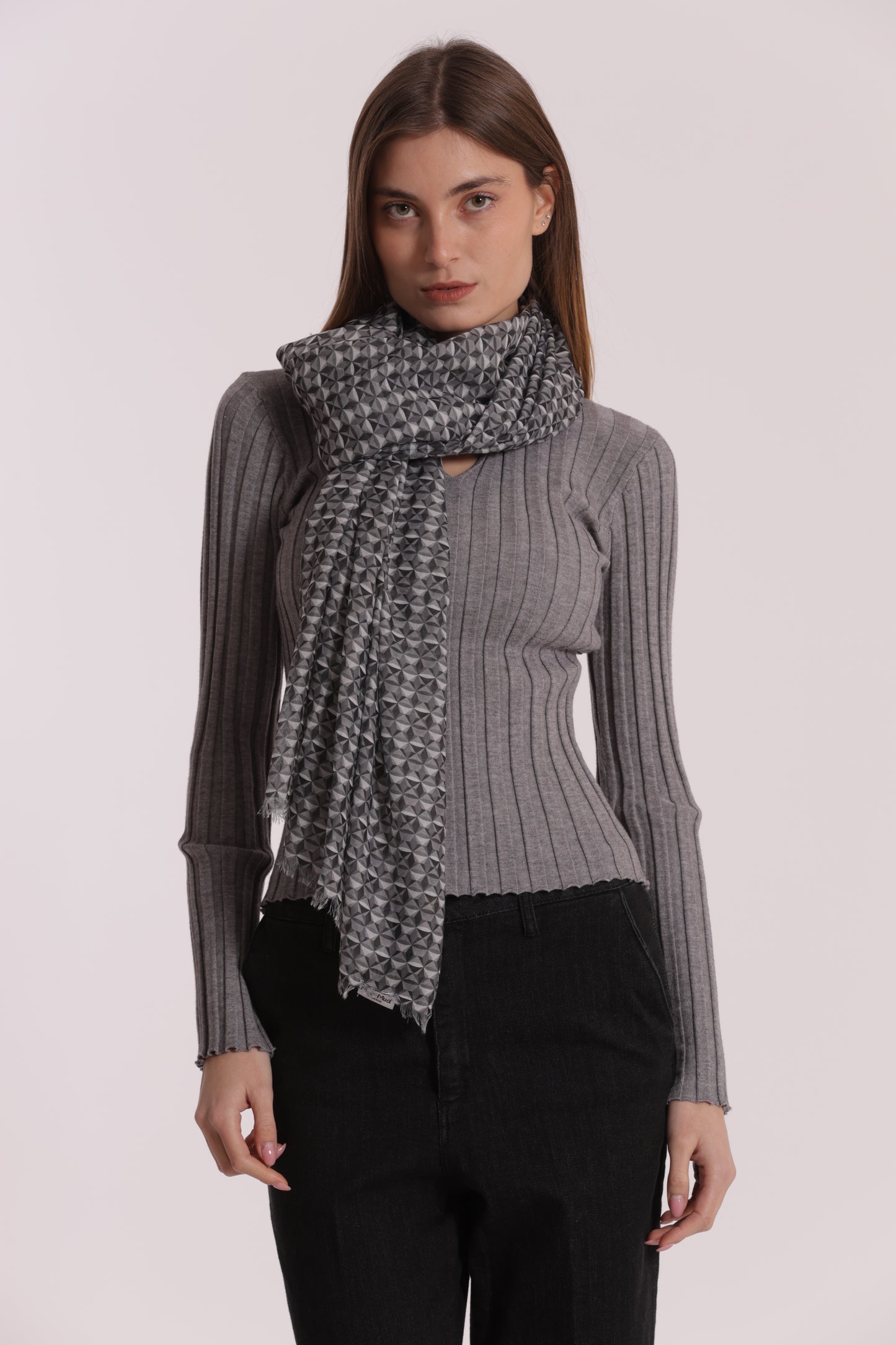 FOULARD GEOMETRICO (135X135 cm)