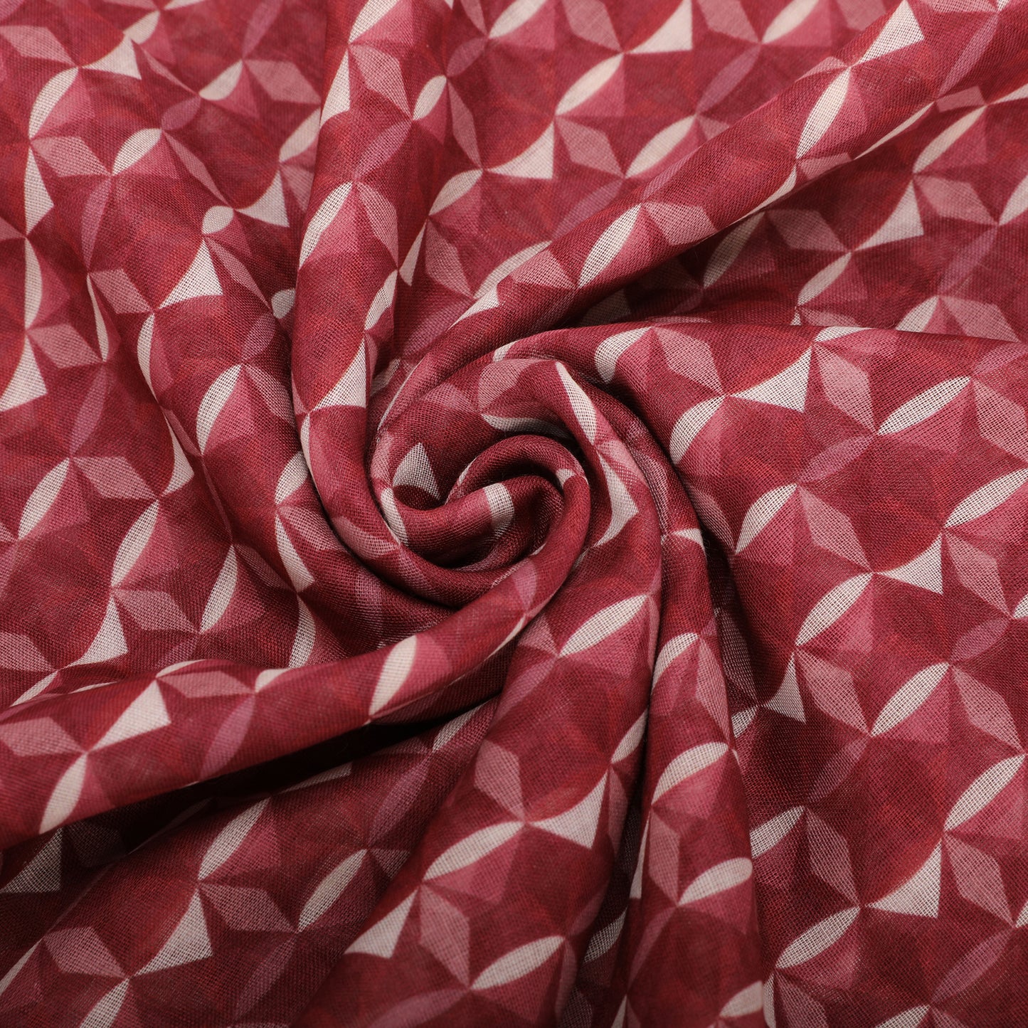 FOULARD GEOMETRICO (135X135 cm)