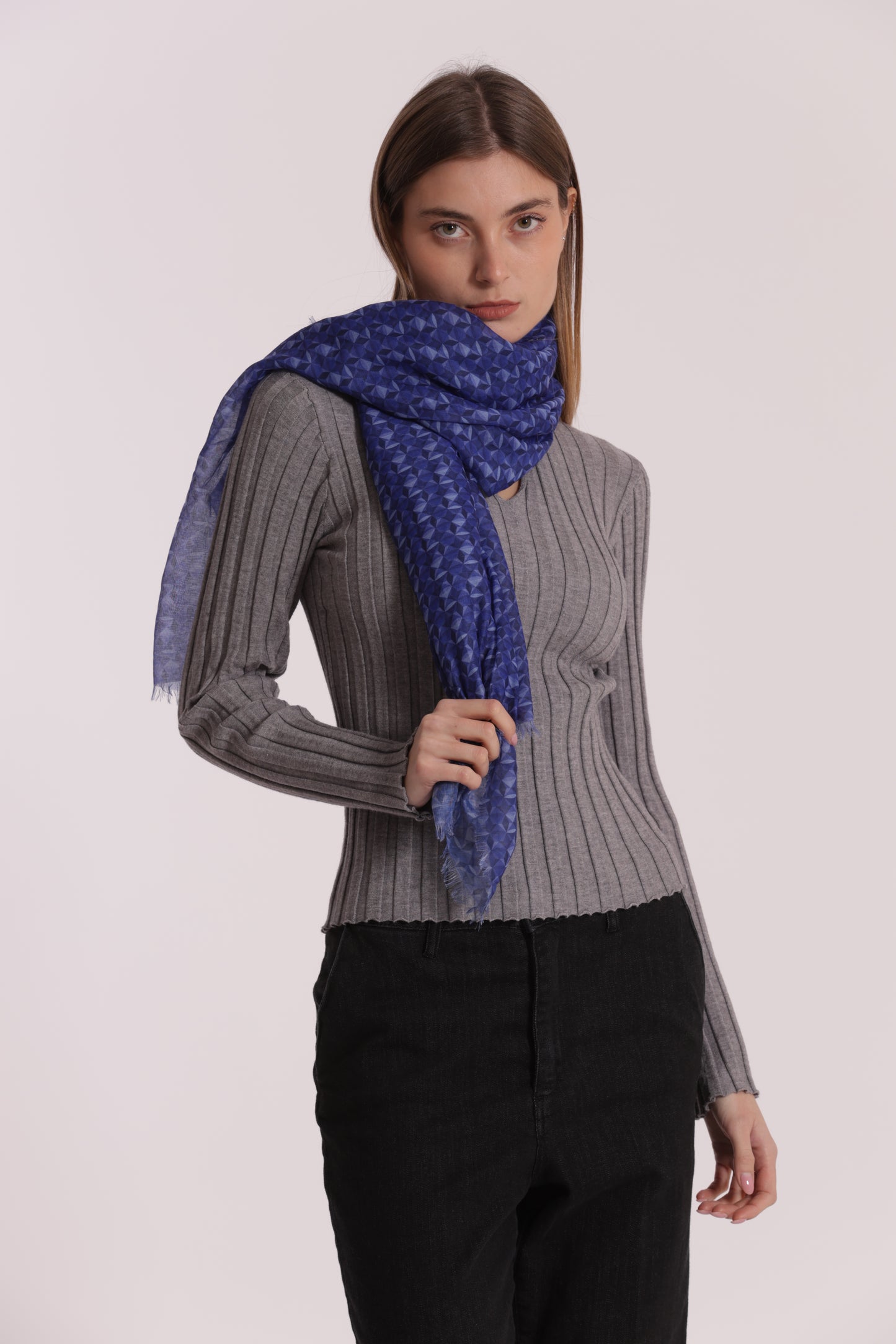 FOULARD GEOMETRICO (135X135 cm)