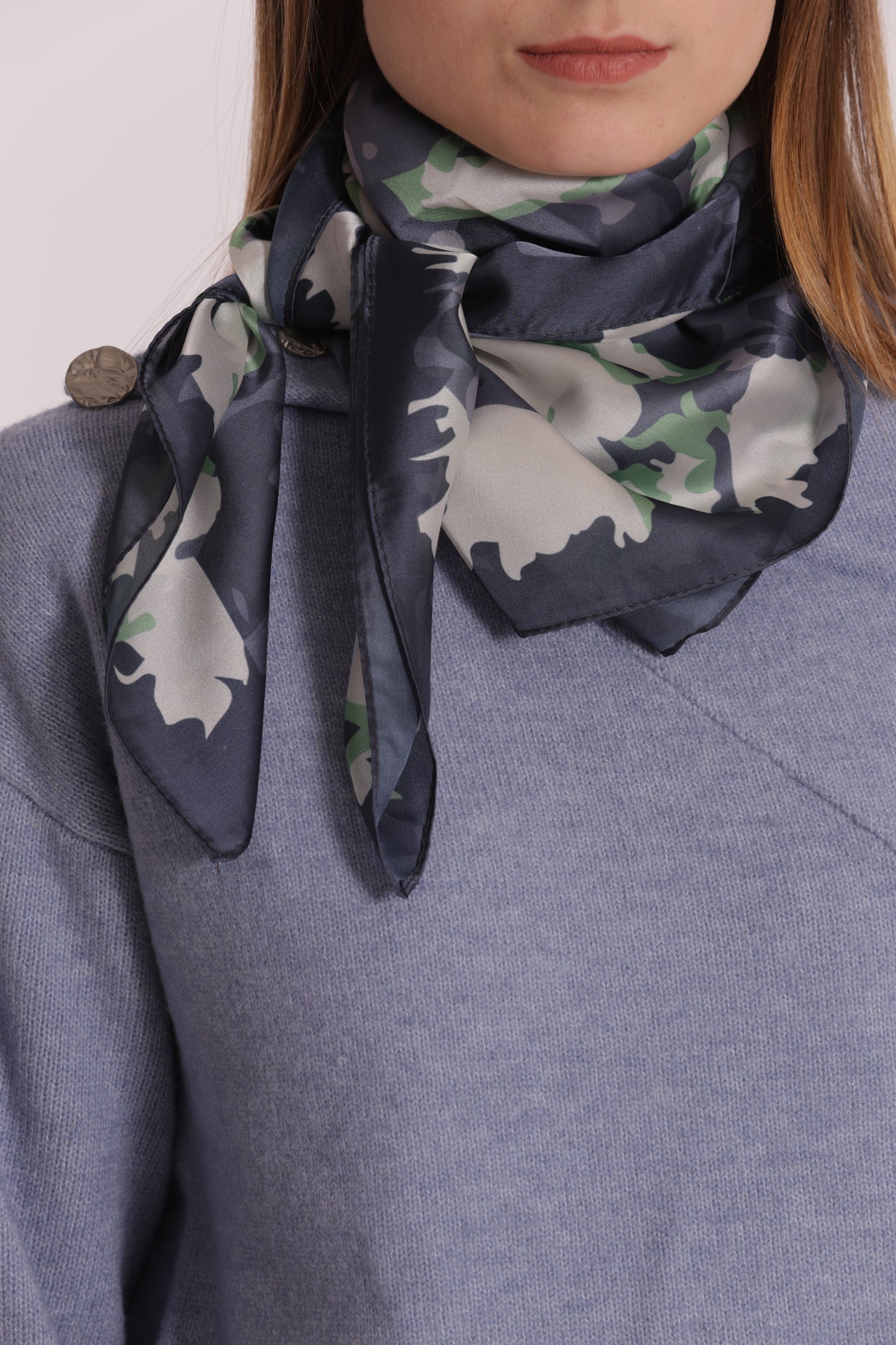FOULARD MACCHIE IRREGOLARI (90X90 cm)
