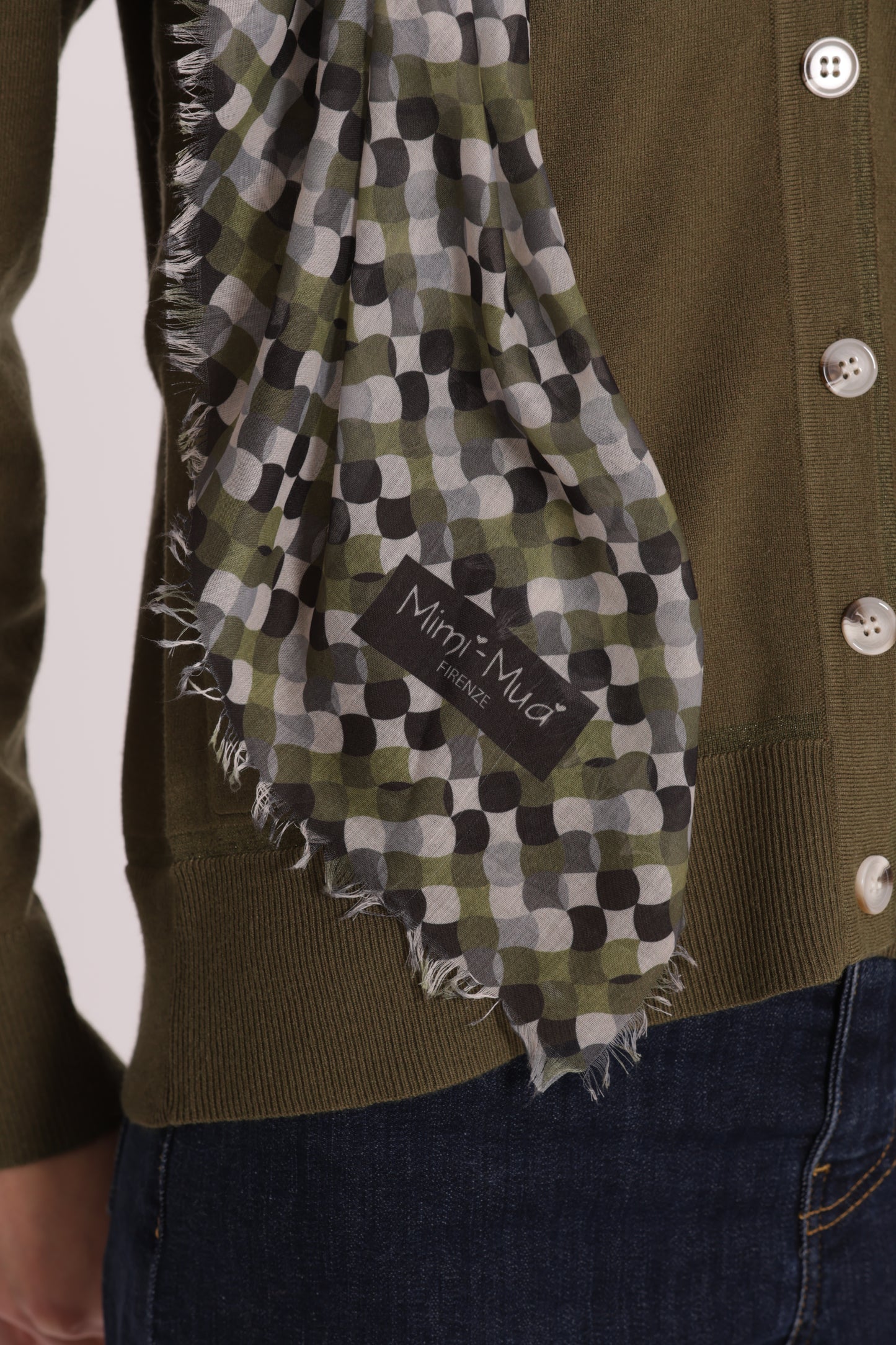 FOULARD POIS IN MOVIMENTO (135X135 cm)