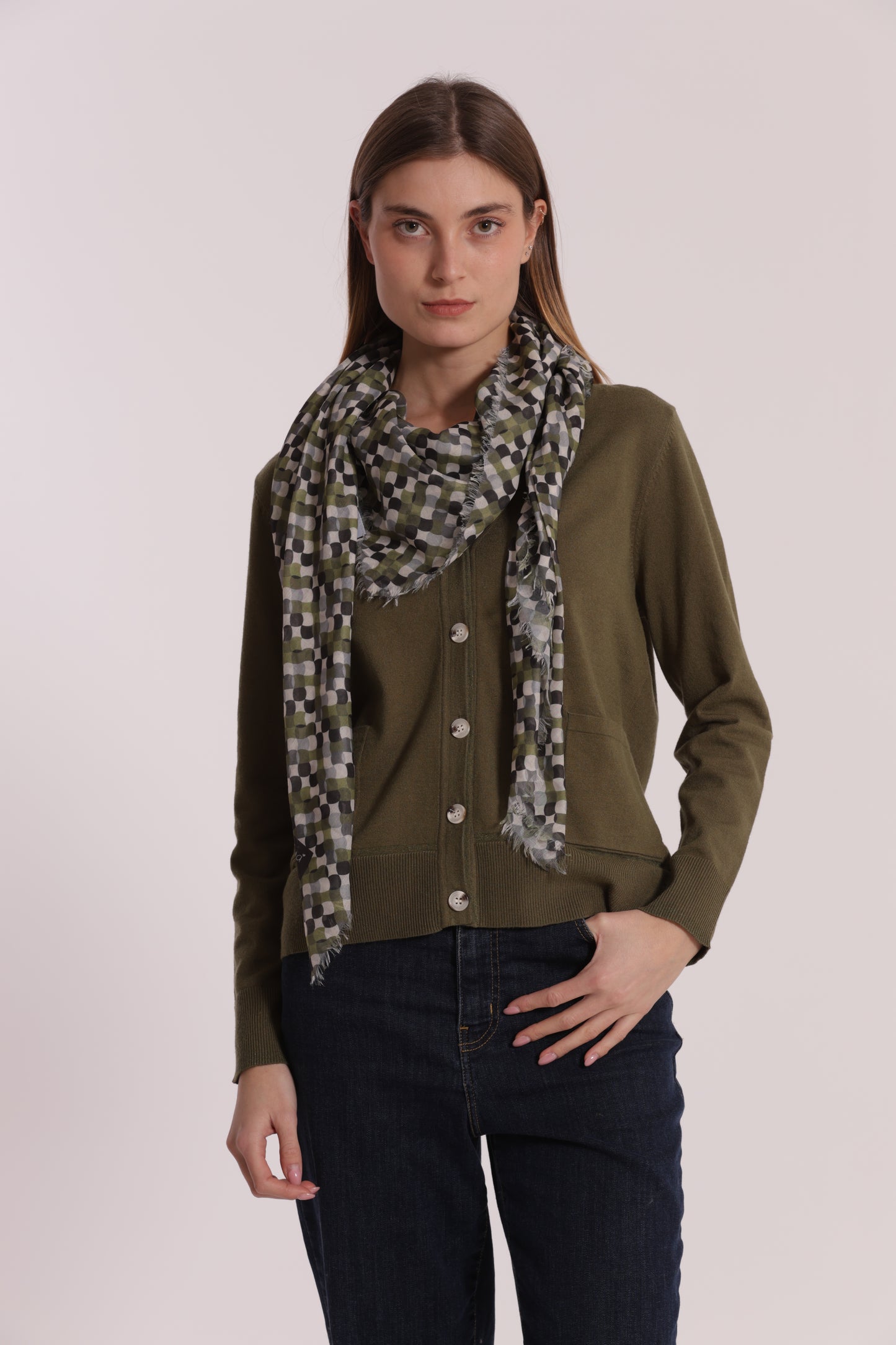FOULARD POIS IN MOVIMENTO (135X135 cm)