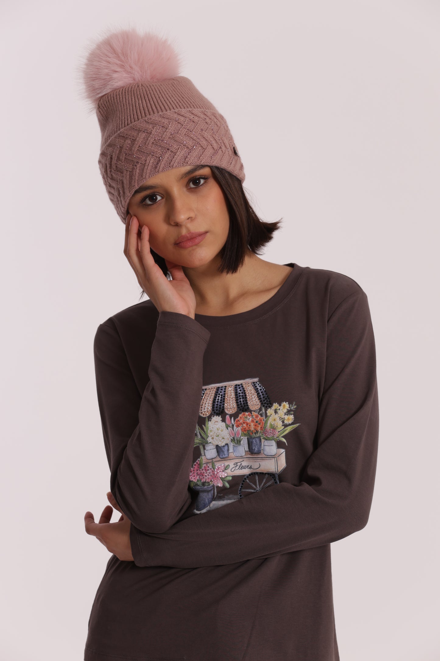 BERRETTO CON STRASS A ZIG ZAG E PON PON