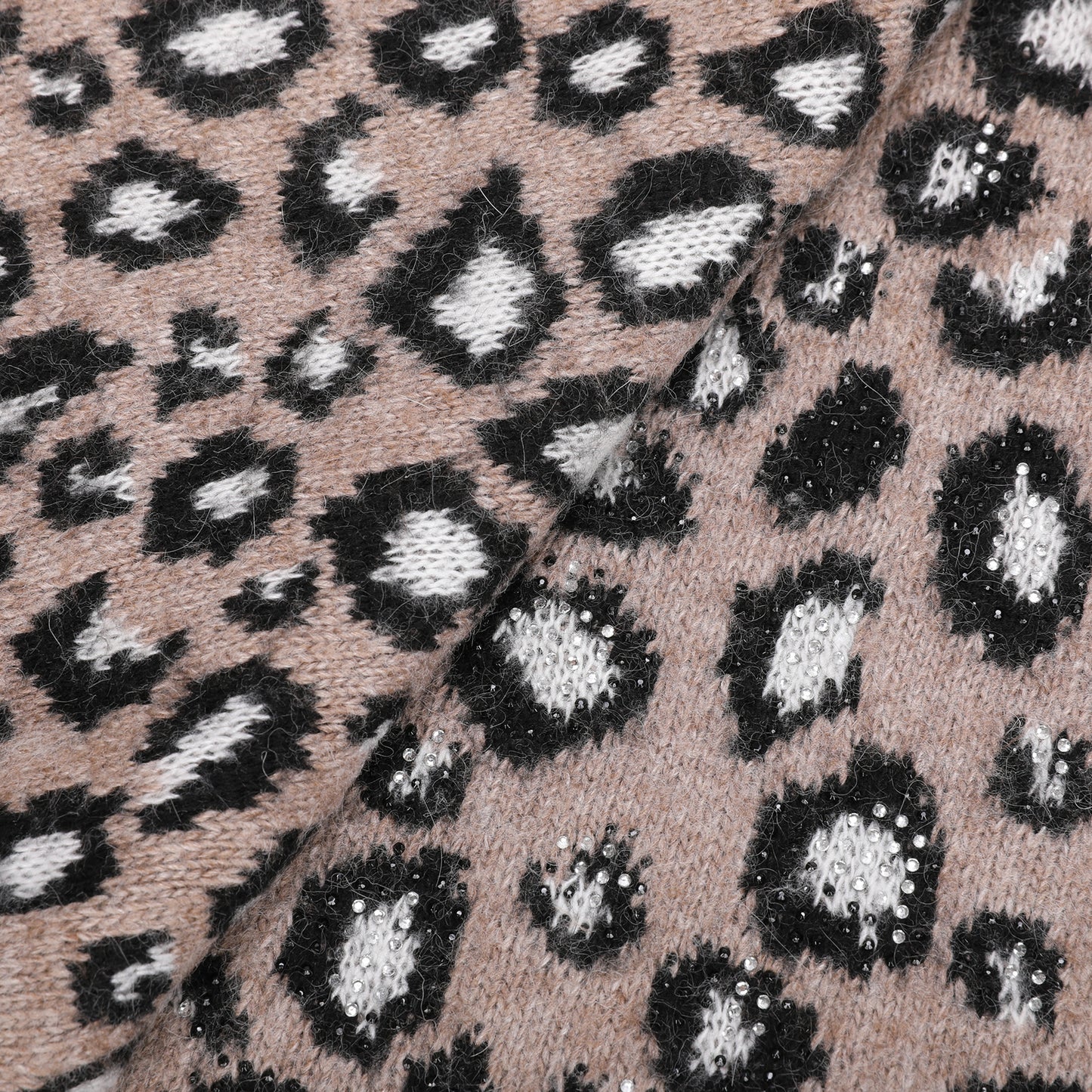 SCIARPA LEOPARDATA CON STRASS