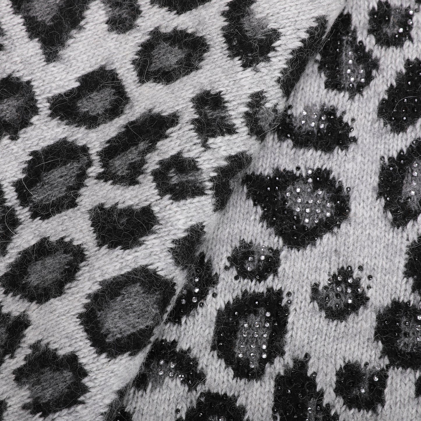 SCIARPA LEOPARDATA CON STRASS