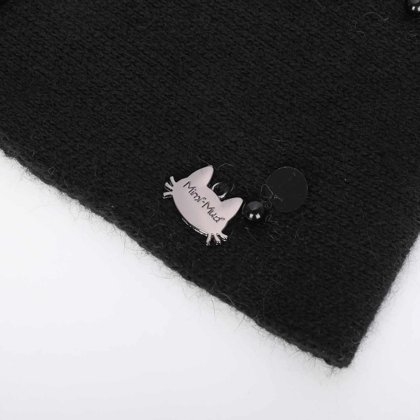 GIROCOLLO CON PERLE E PAILLETTES