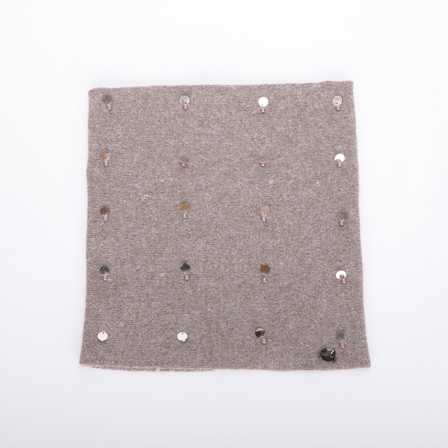 GIROCOLLO CON PERLE E PAILLETTES