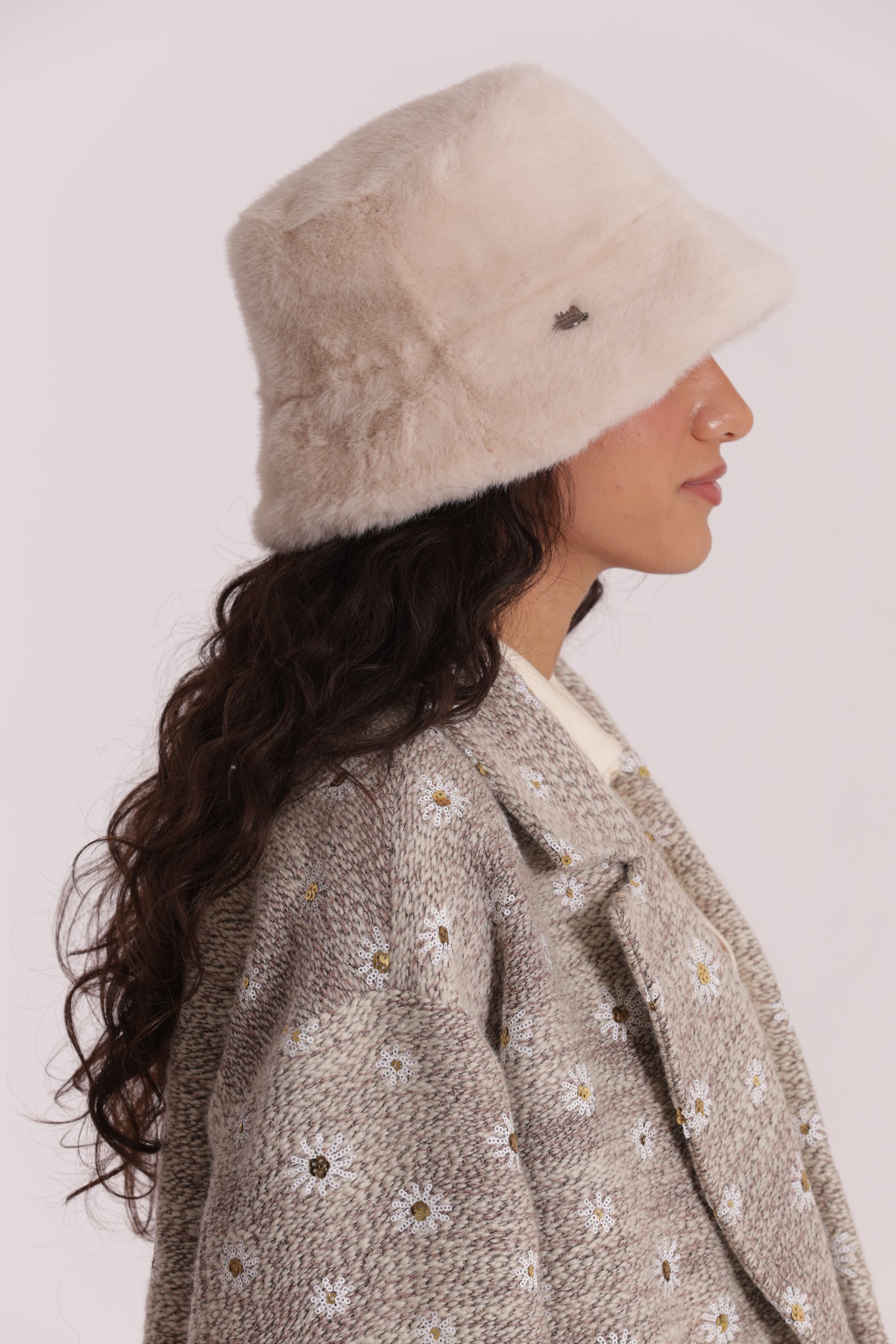 CAPPELLO CLOCHE CON PELO MORBIDO