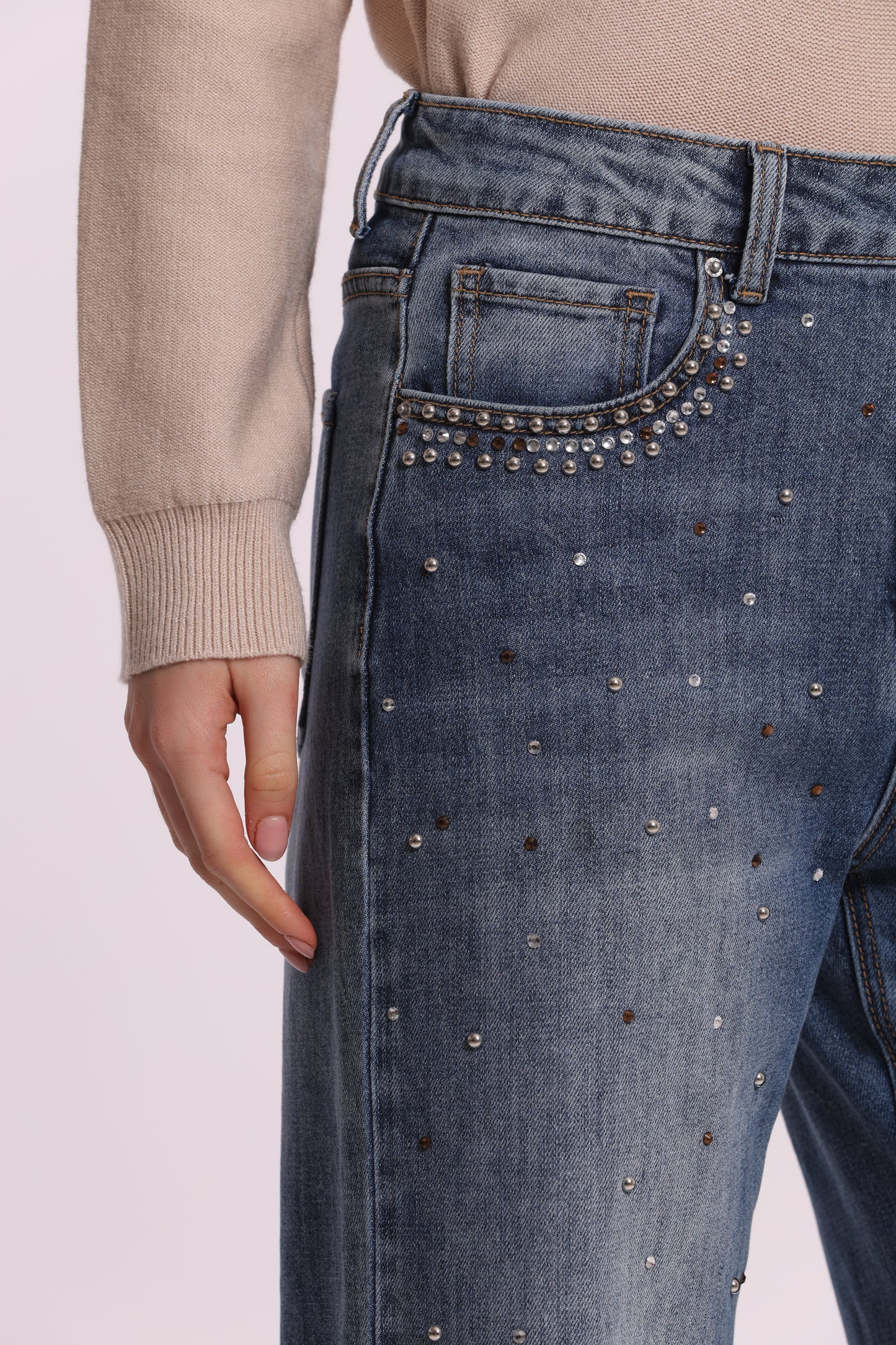 JEANS WIDE LEG CON BORCHIE E STRASS SULLE TASCHE