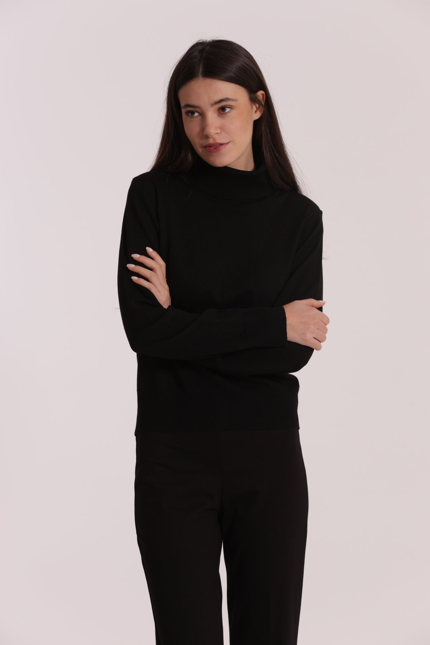 MAGLIA COLLO ALTO IN MANO FREDDA